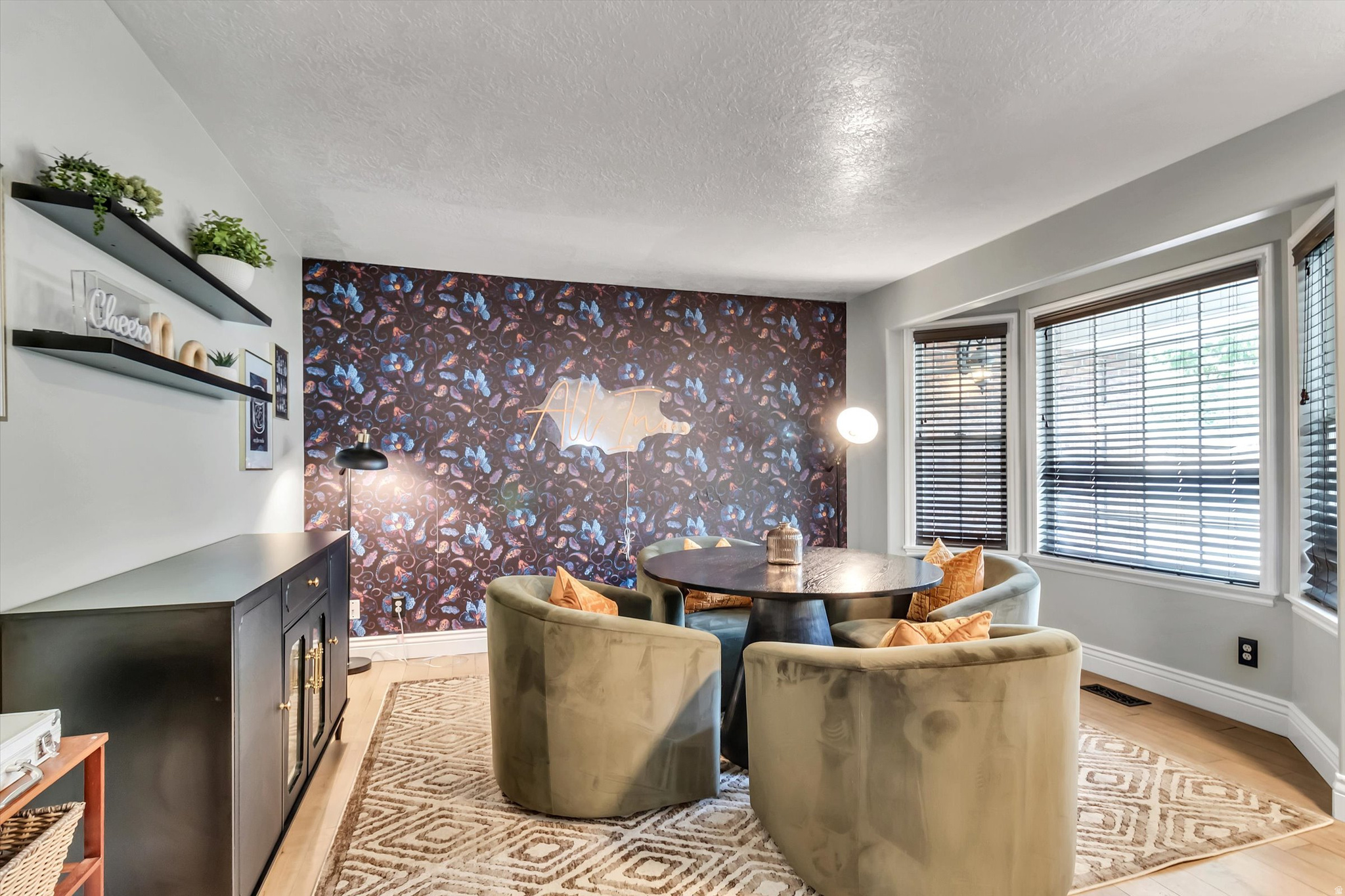 ALTA HILLS - Residential