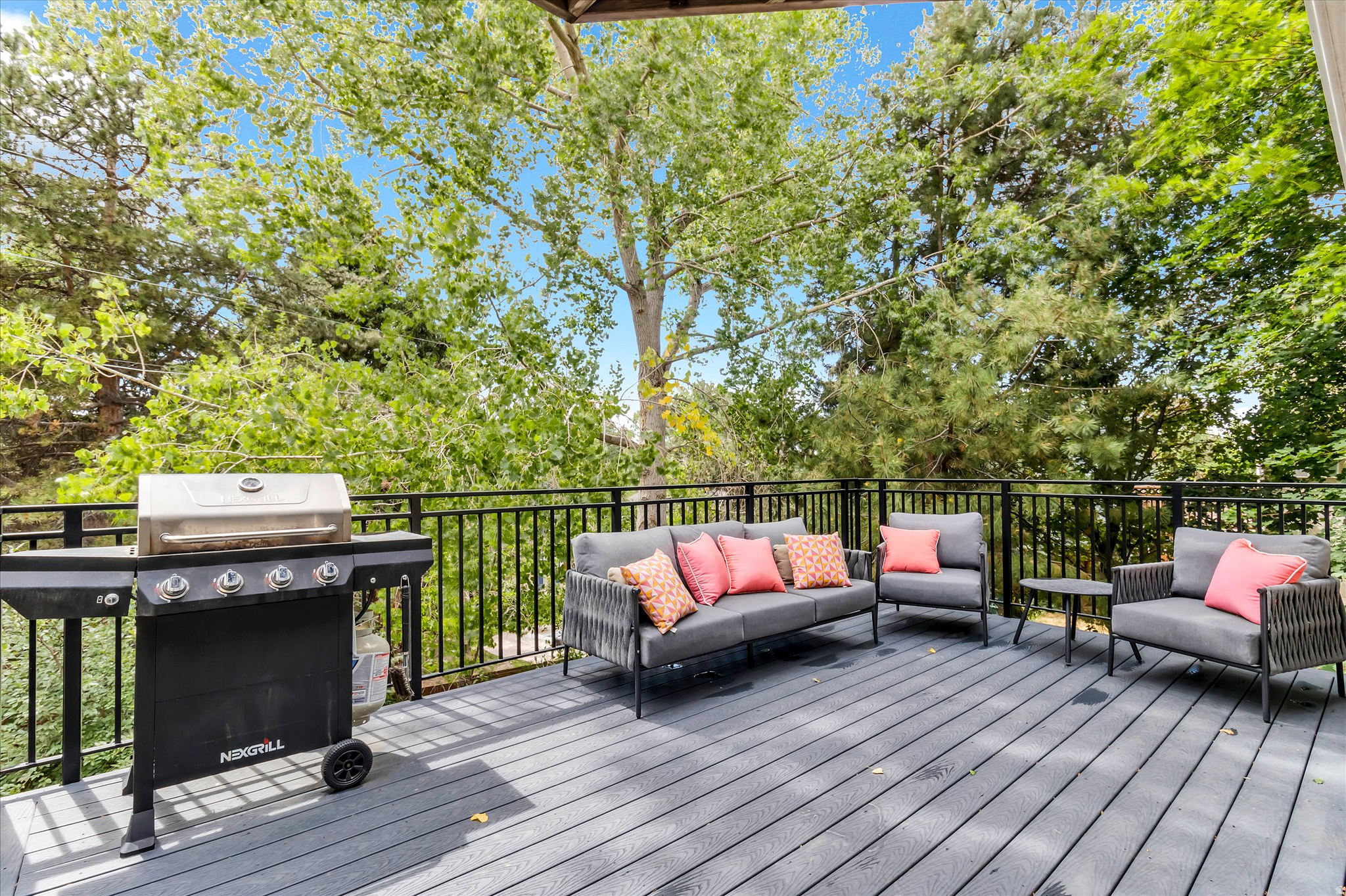 ALTA HILLS - Residential