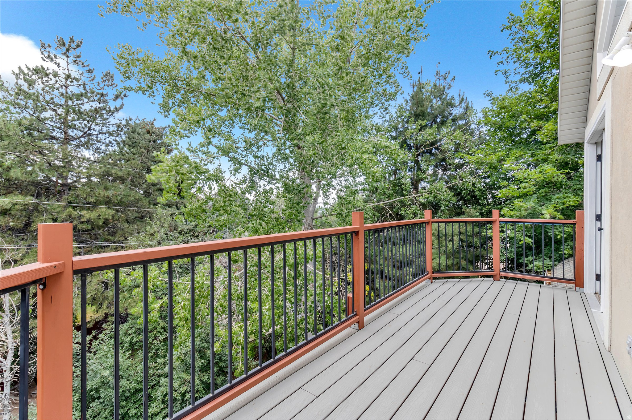 ALTA HILLS - Residential