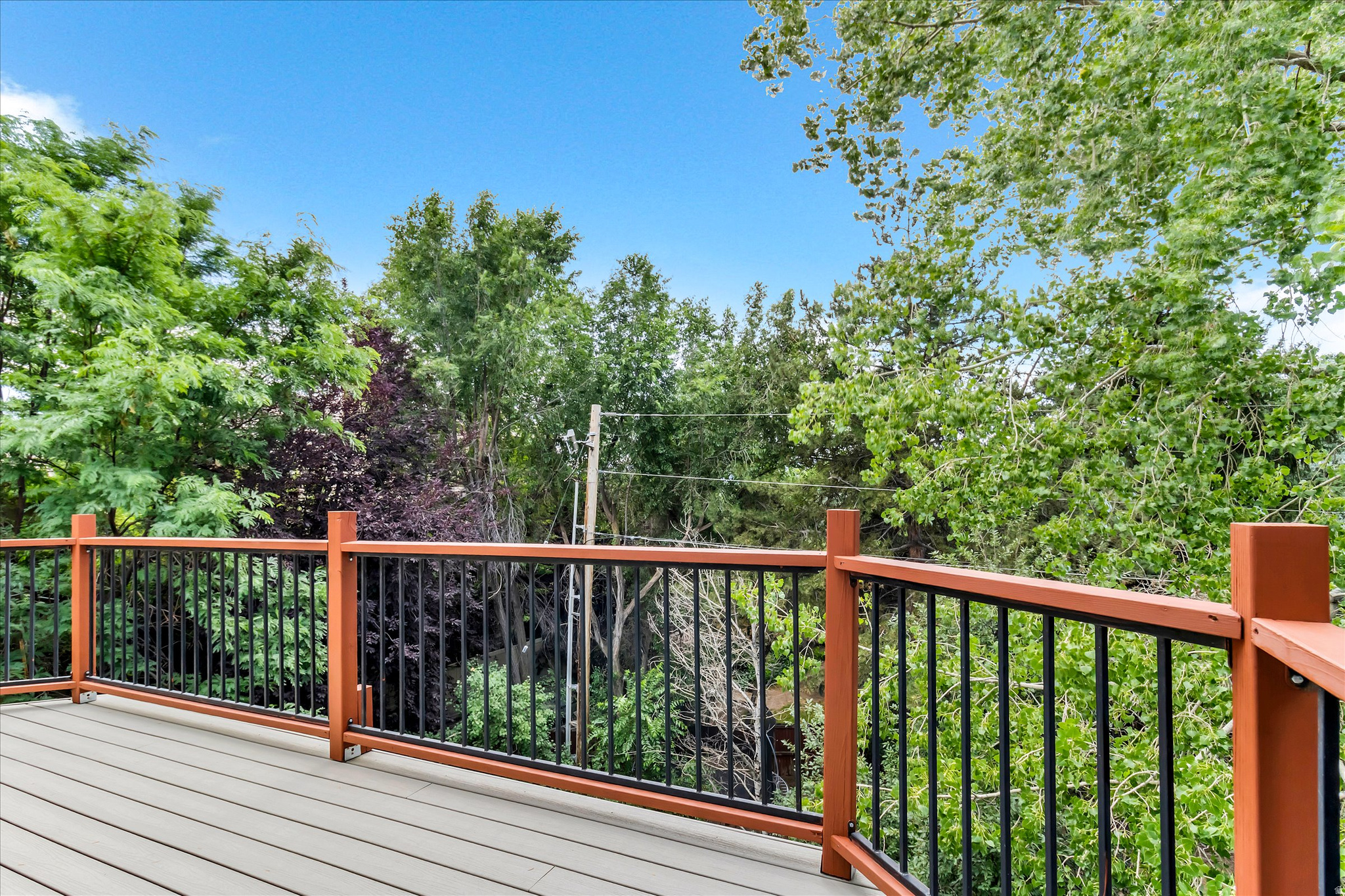 ALTA HILLS - Residential