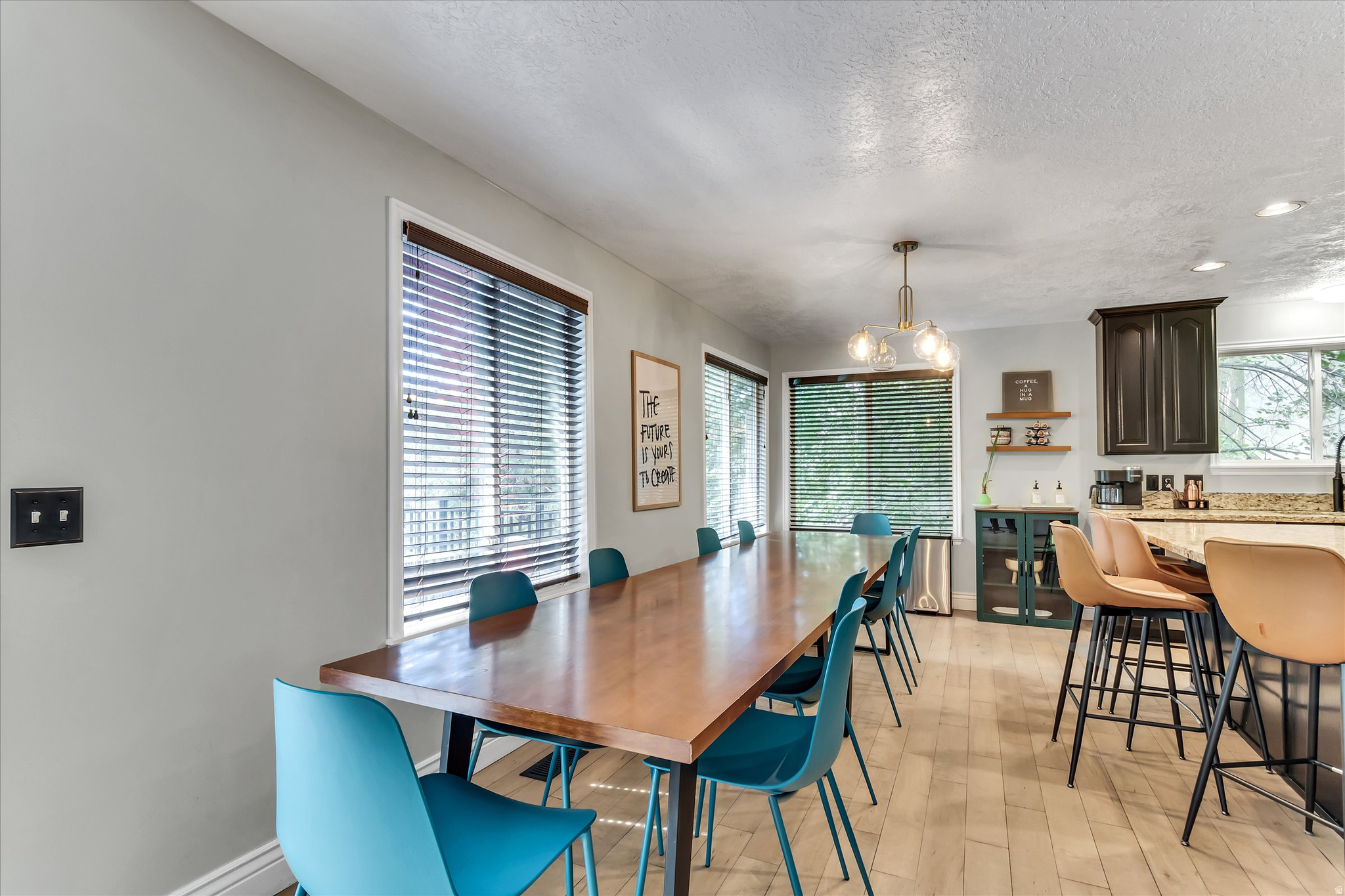 ALTA HILLS - Residential