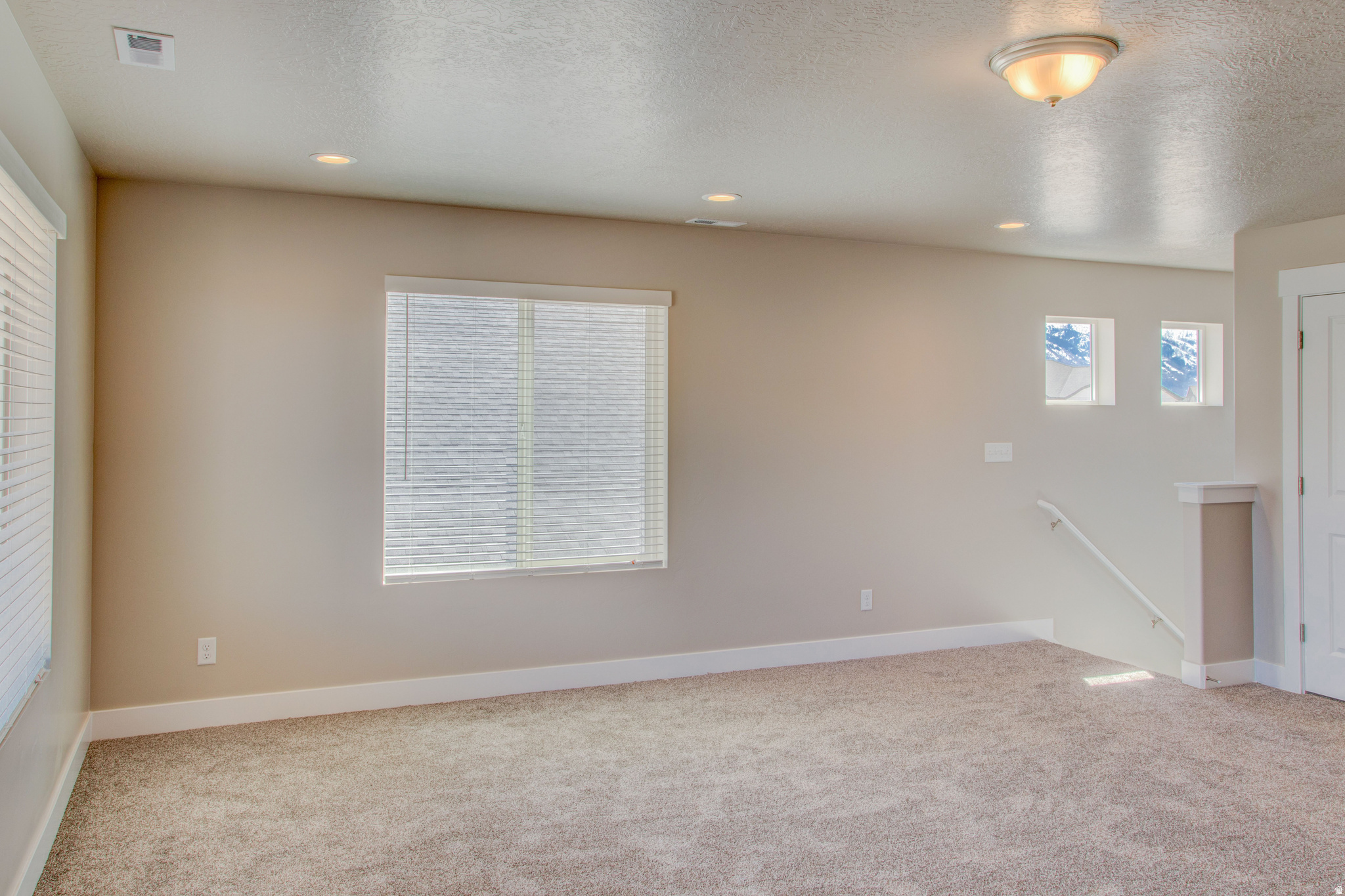 MAPLE MOUNTAIN - Residential