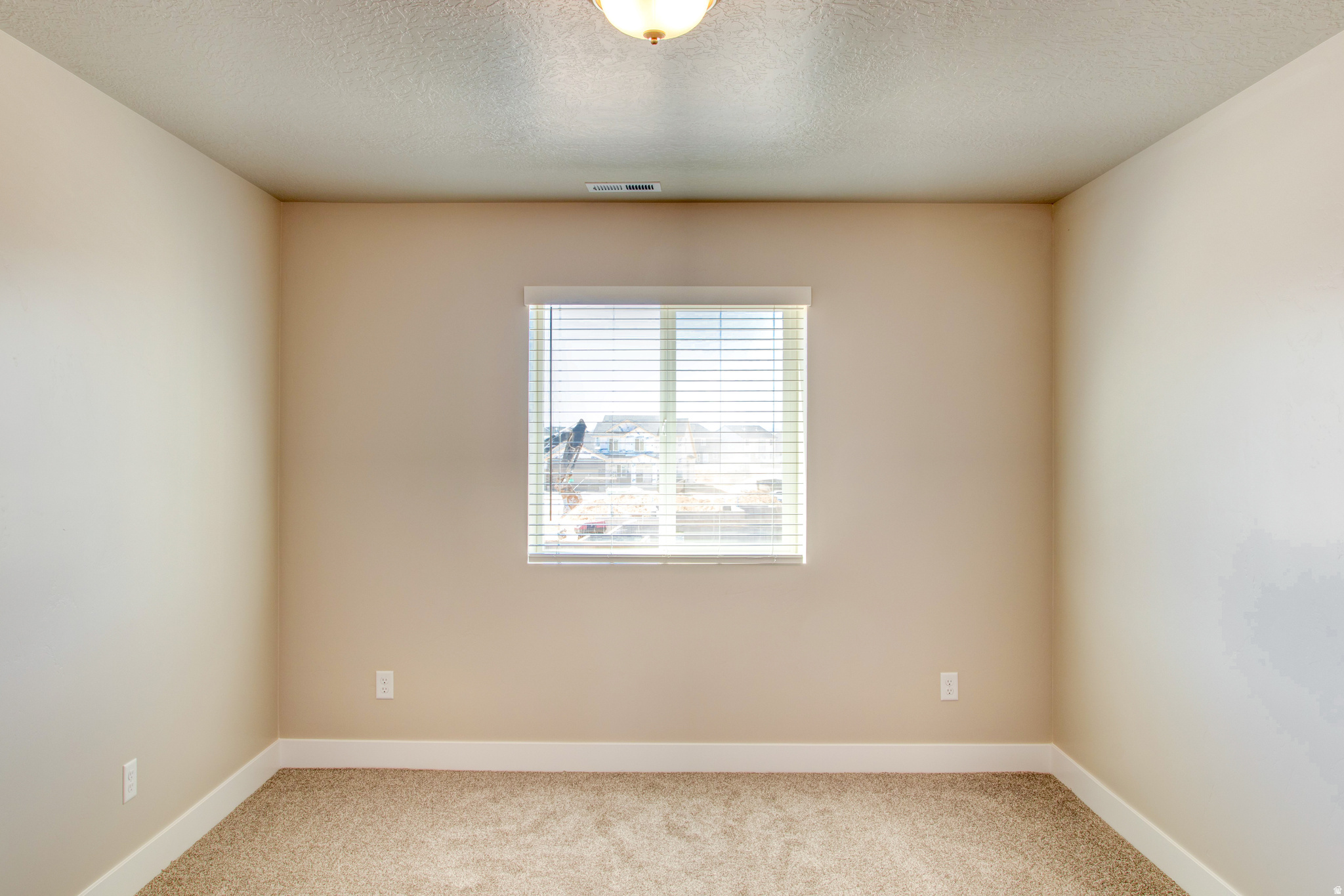 MAPLE MOUNTAIN - Residential