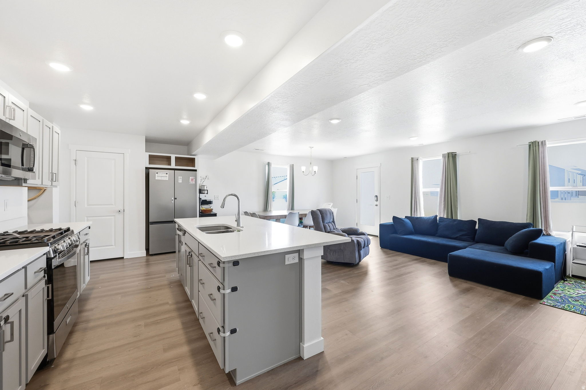 EAGLE VILLAGE - Residential