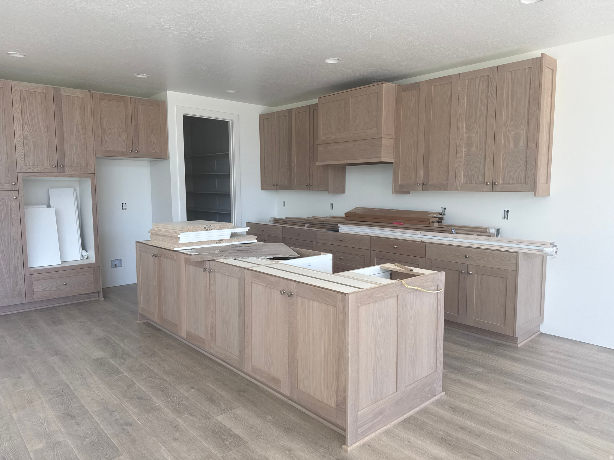 BEACON POINTE - Residential
