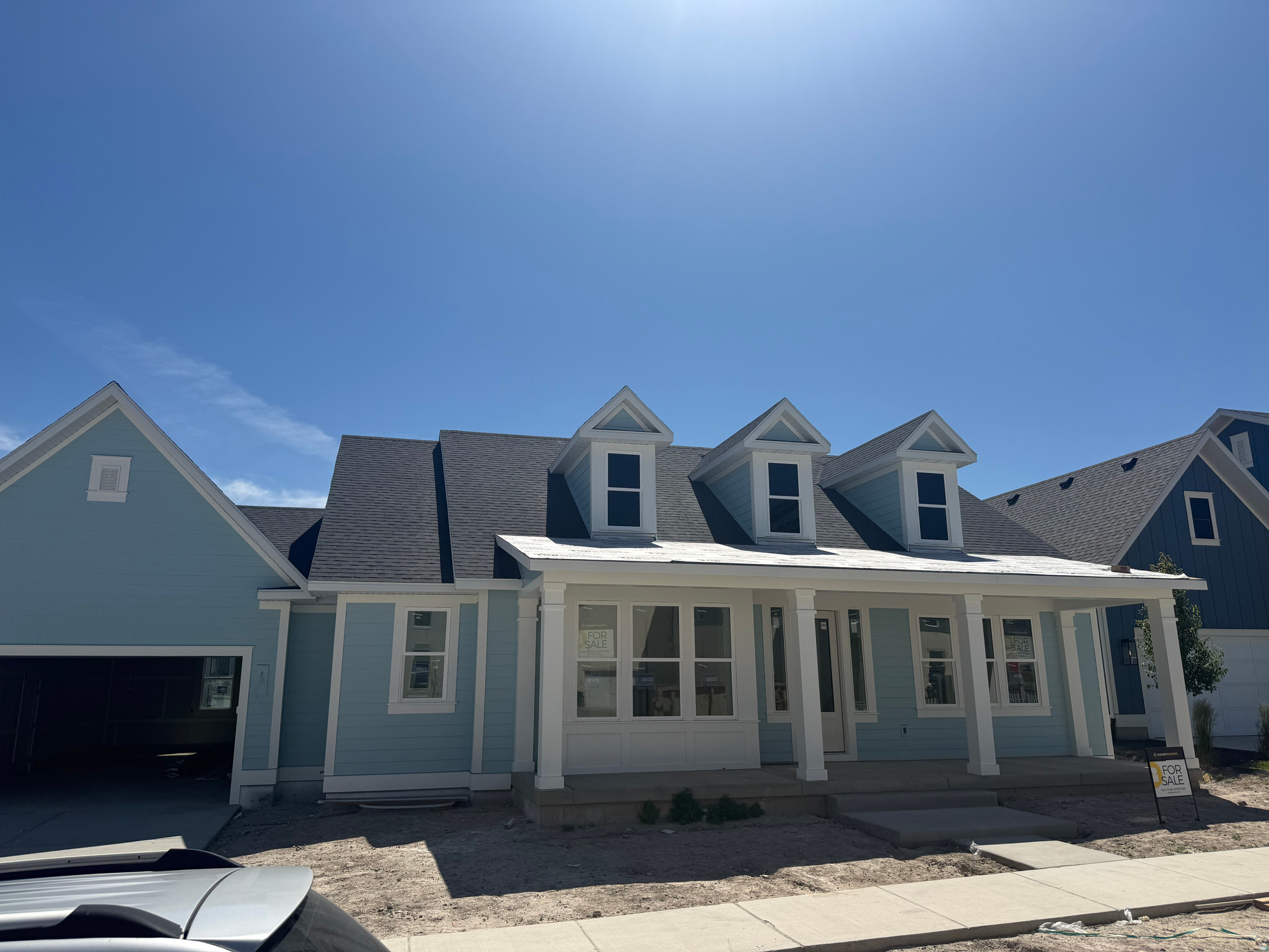 BEACON POINTE - Residential
