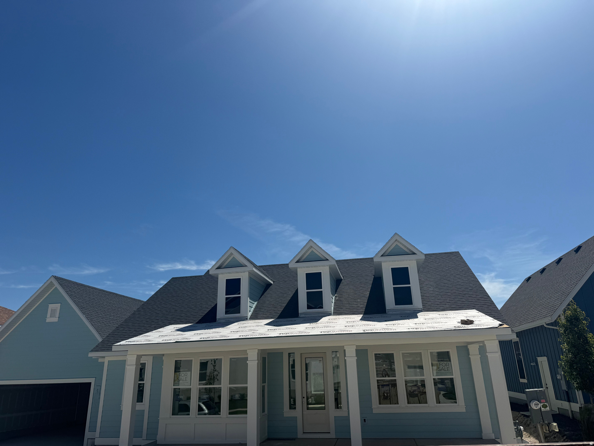 BEACON POINTE - Residential