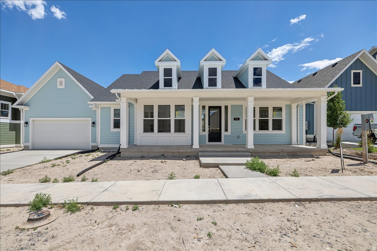 BEACON POINTE - Residential