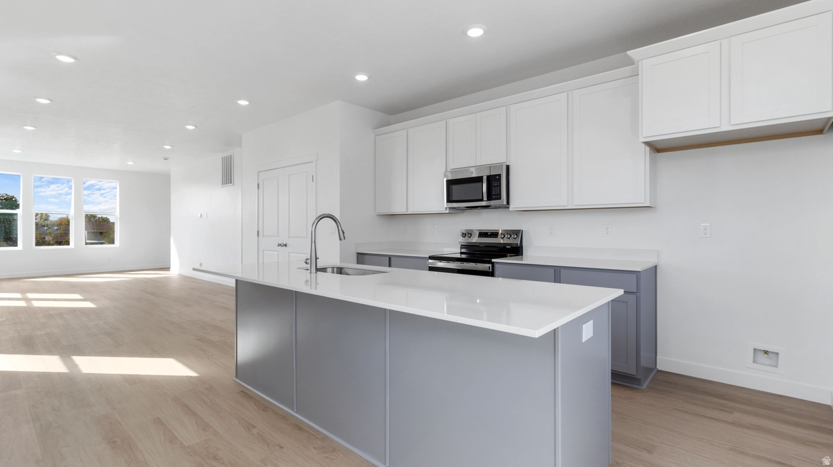 TRAILSIDE - Residential