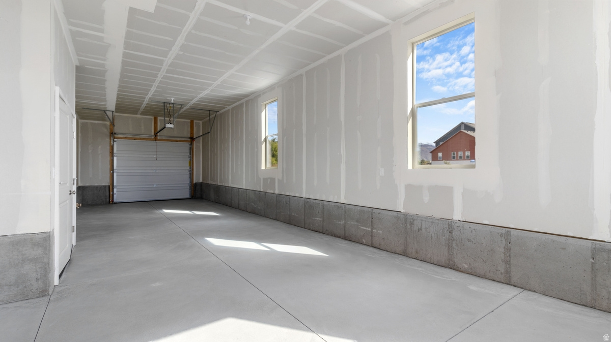 TRAILSIDE - Residential