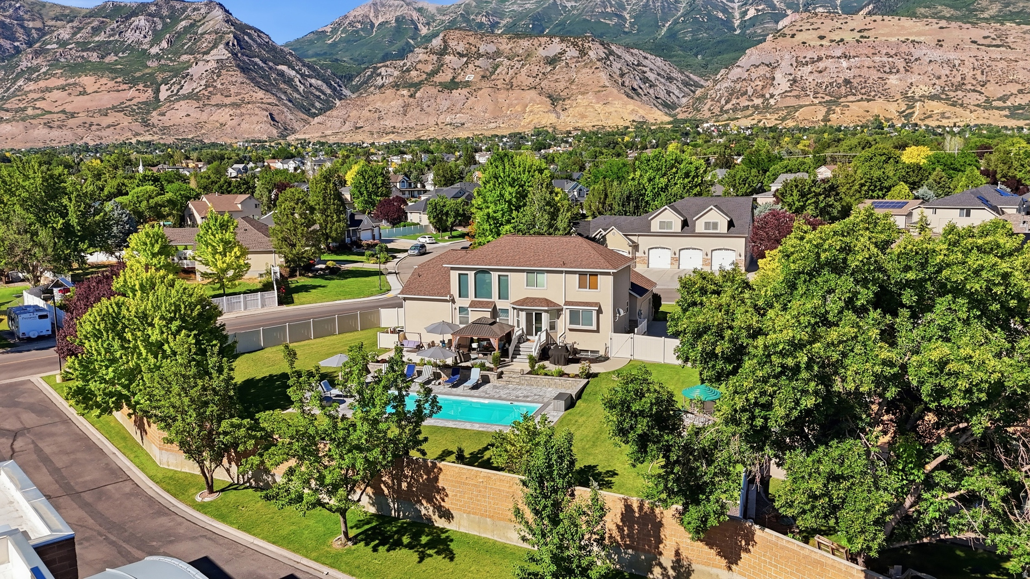 RIDGE - Residential