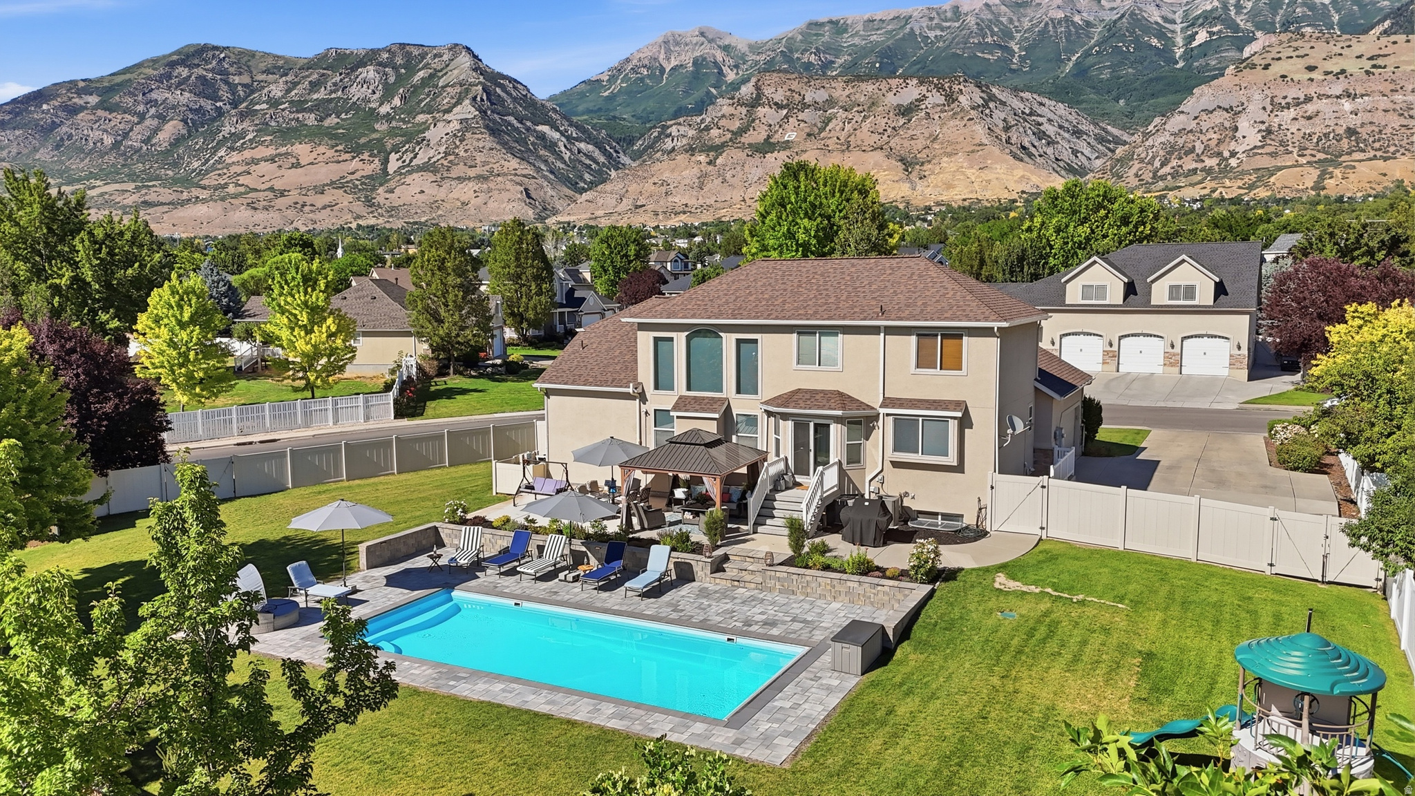 RIDGE - Residential