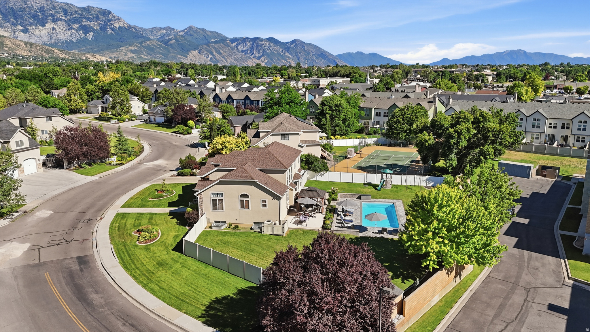 RIDGE - Residential