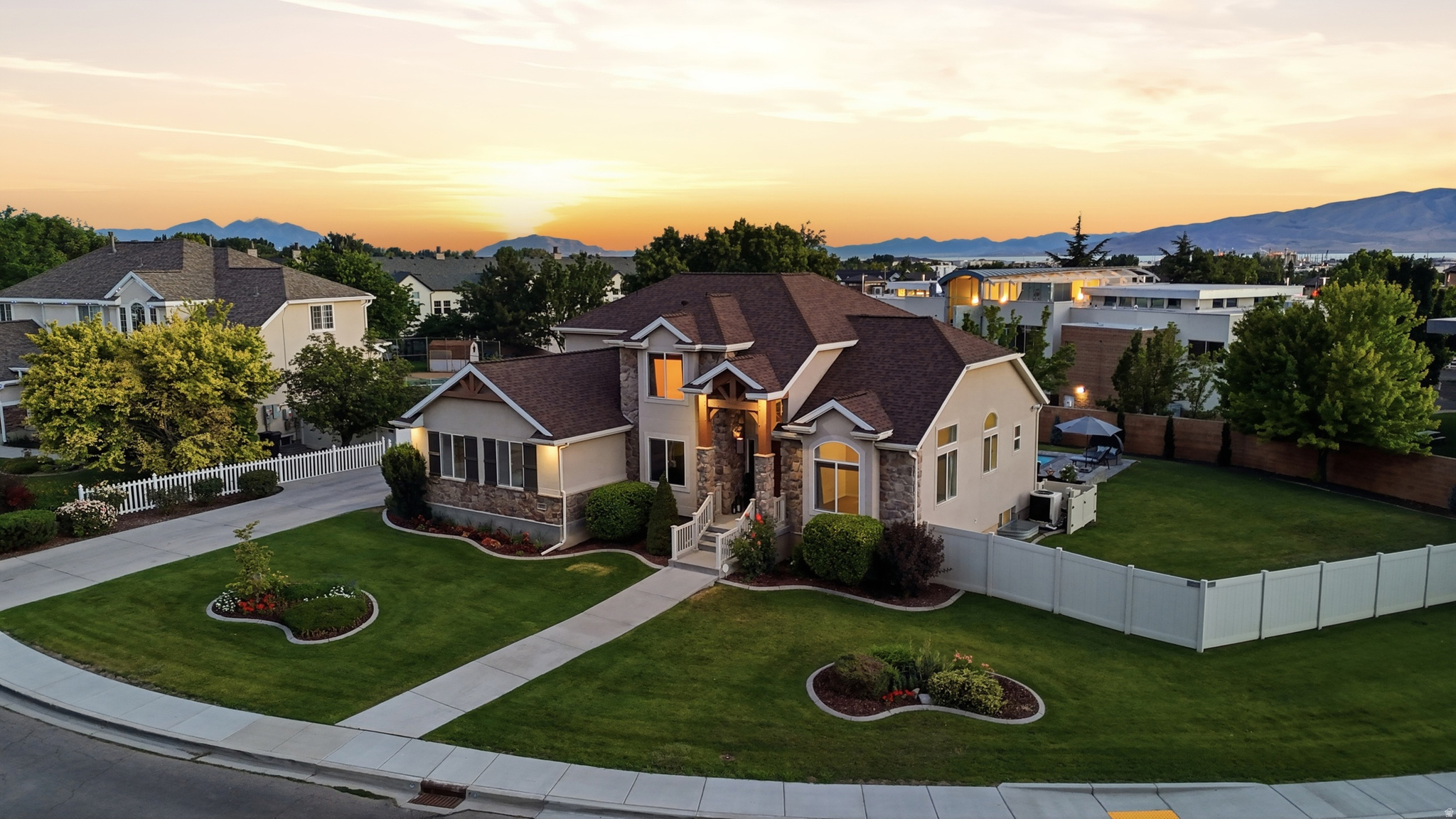 RIDGE - Residential