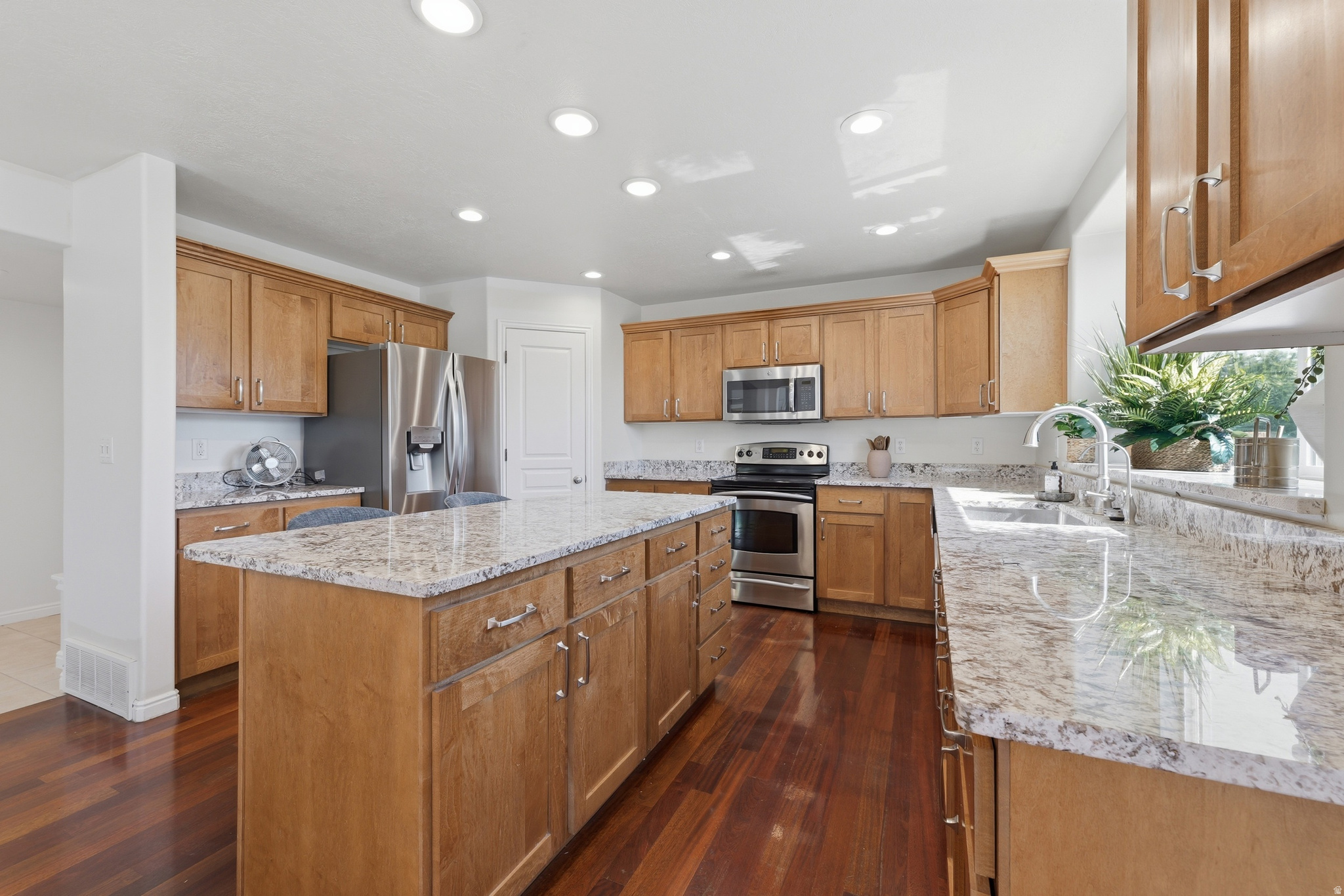 RIDGE - Residential