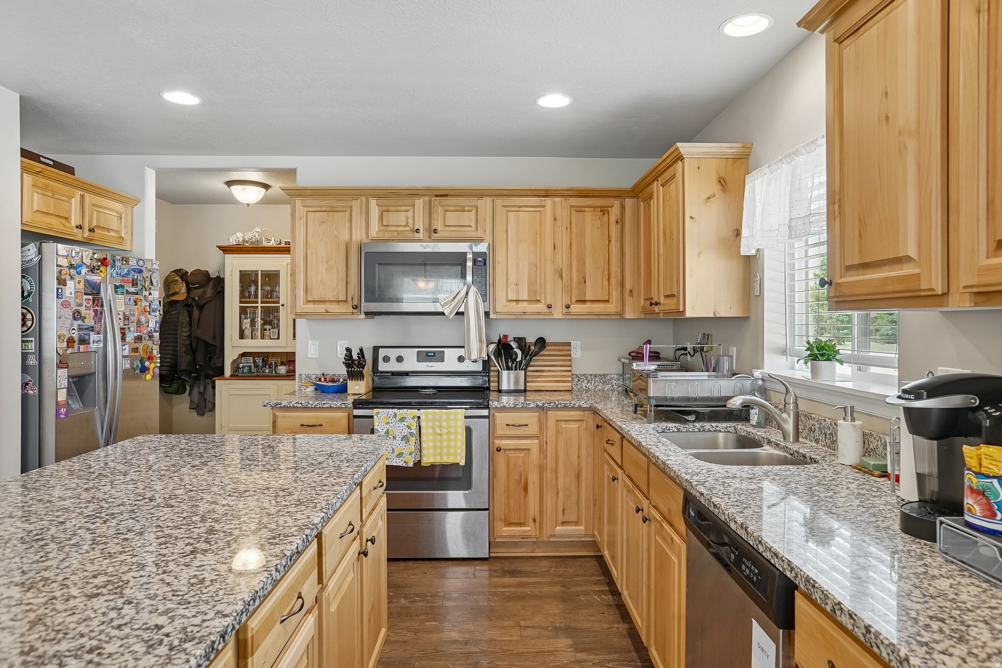 EAST RIVERWALK - Residential