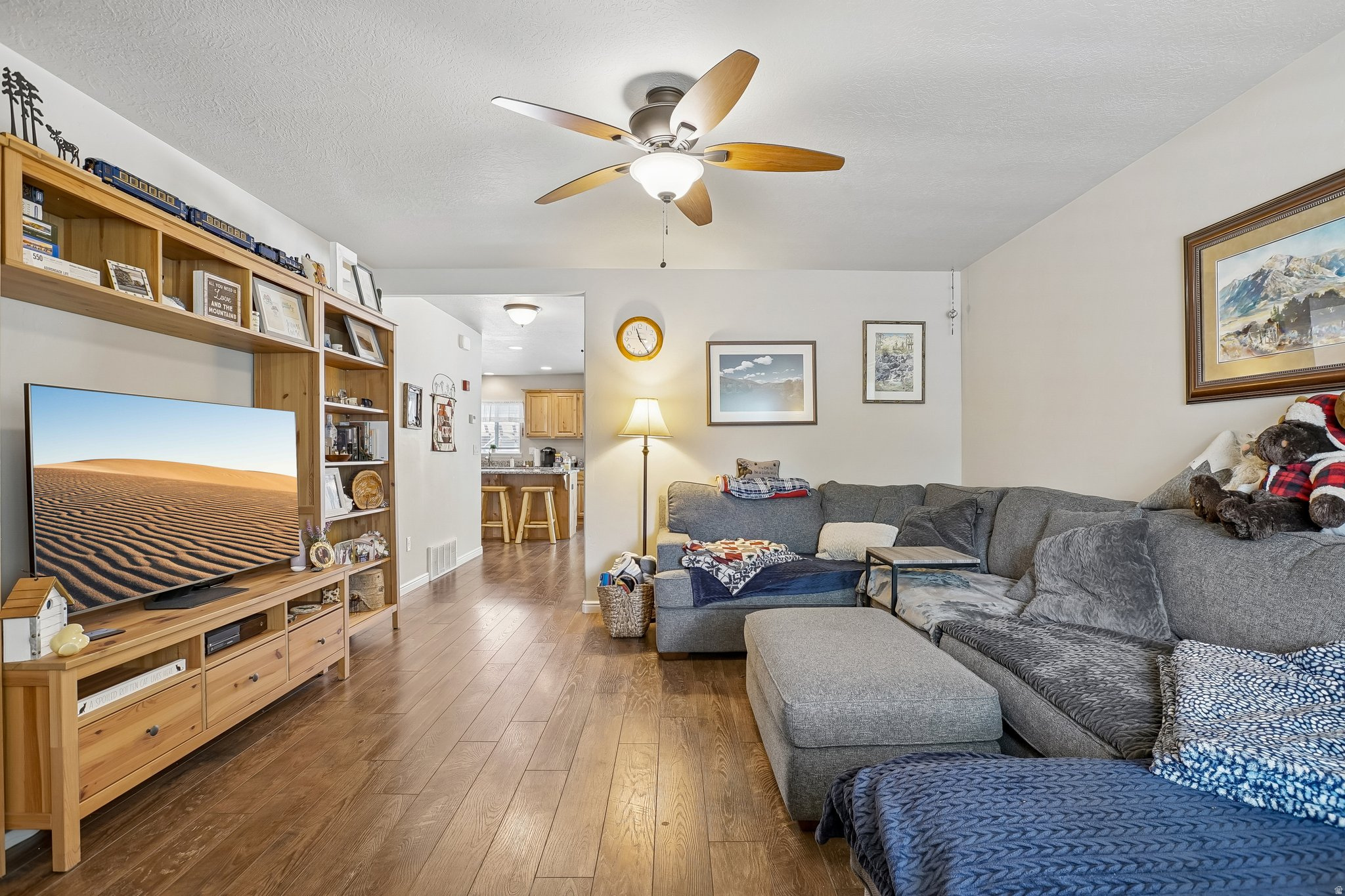 EAST RIVERWALK - Residential