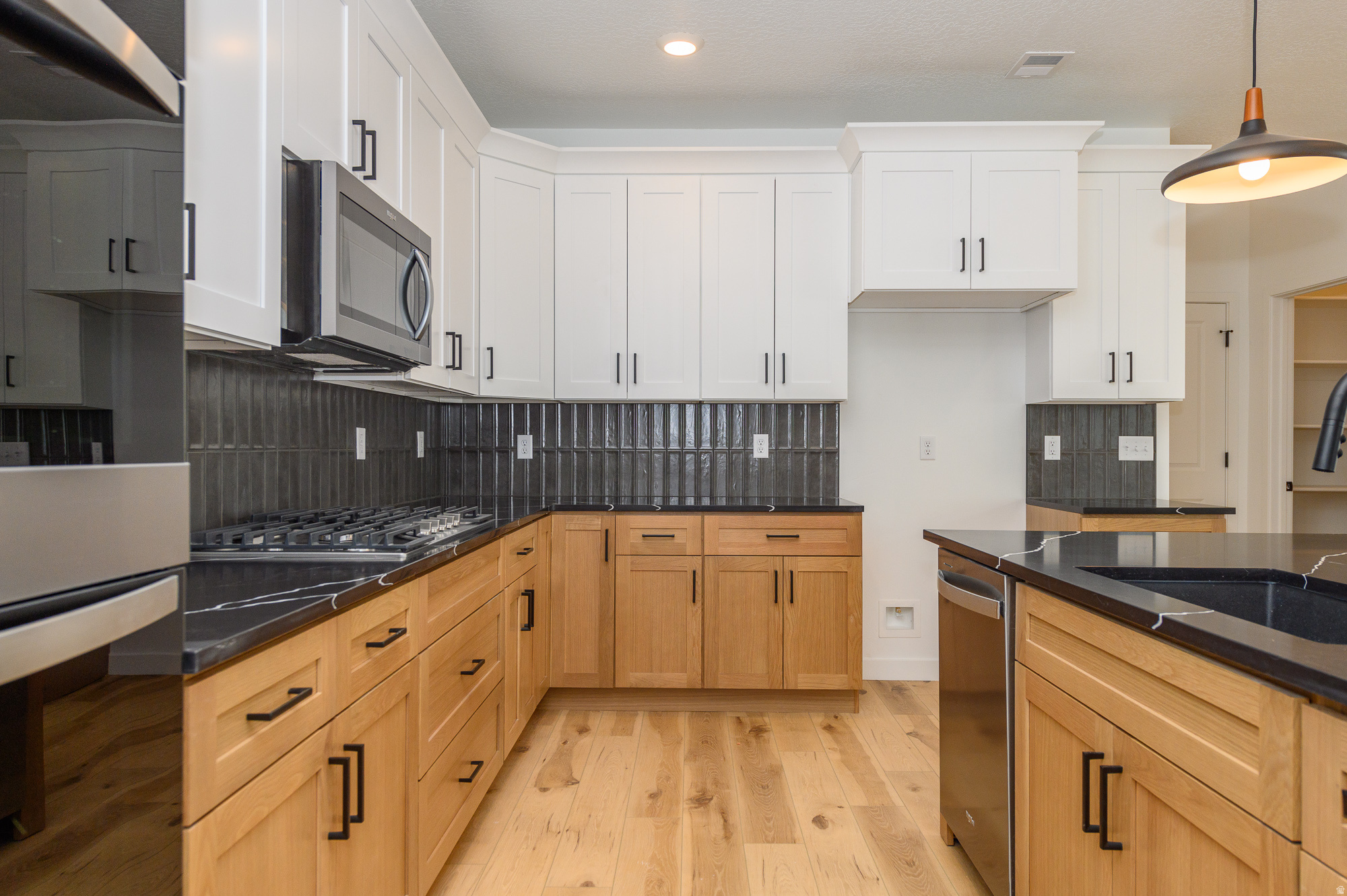 HERONS LANDING - Residential