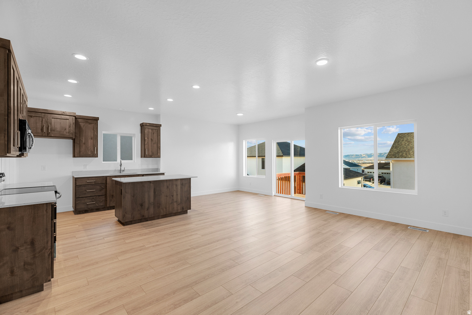 MAPLE MOUNTAIN - Residential