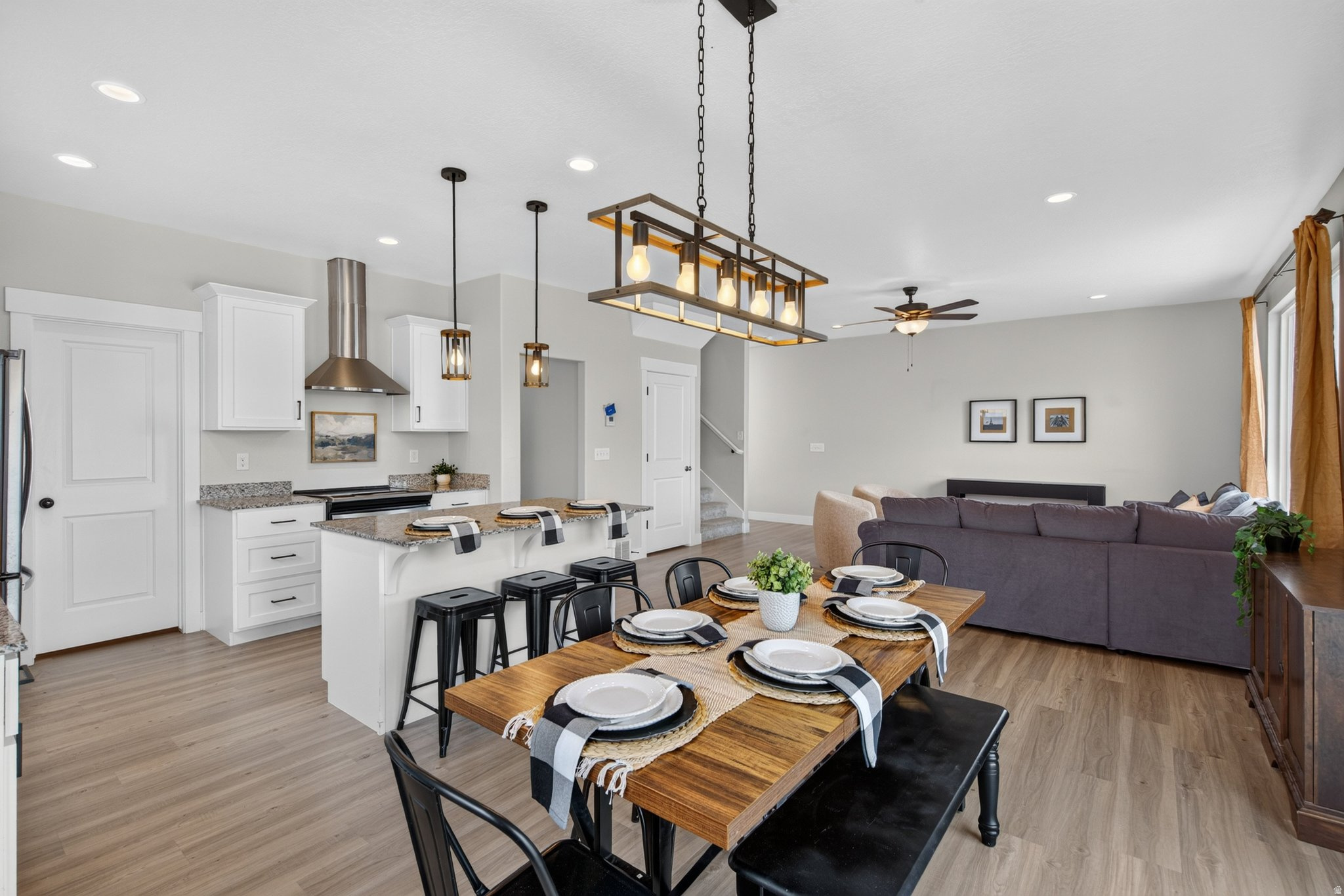 EAGLE POINT - Residential