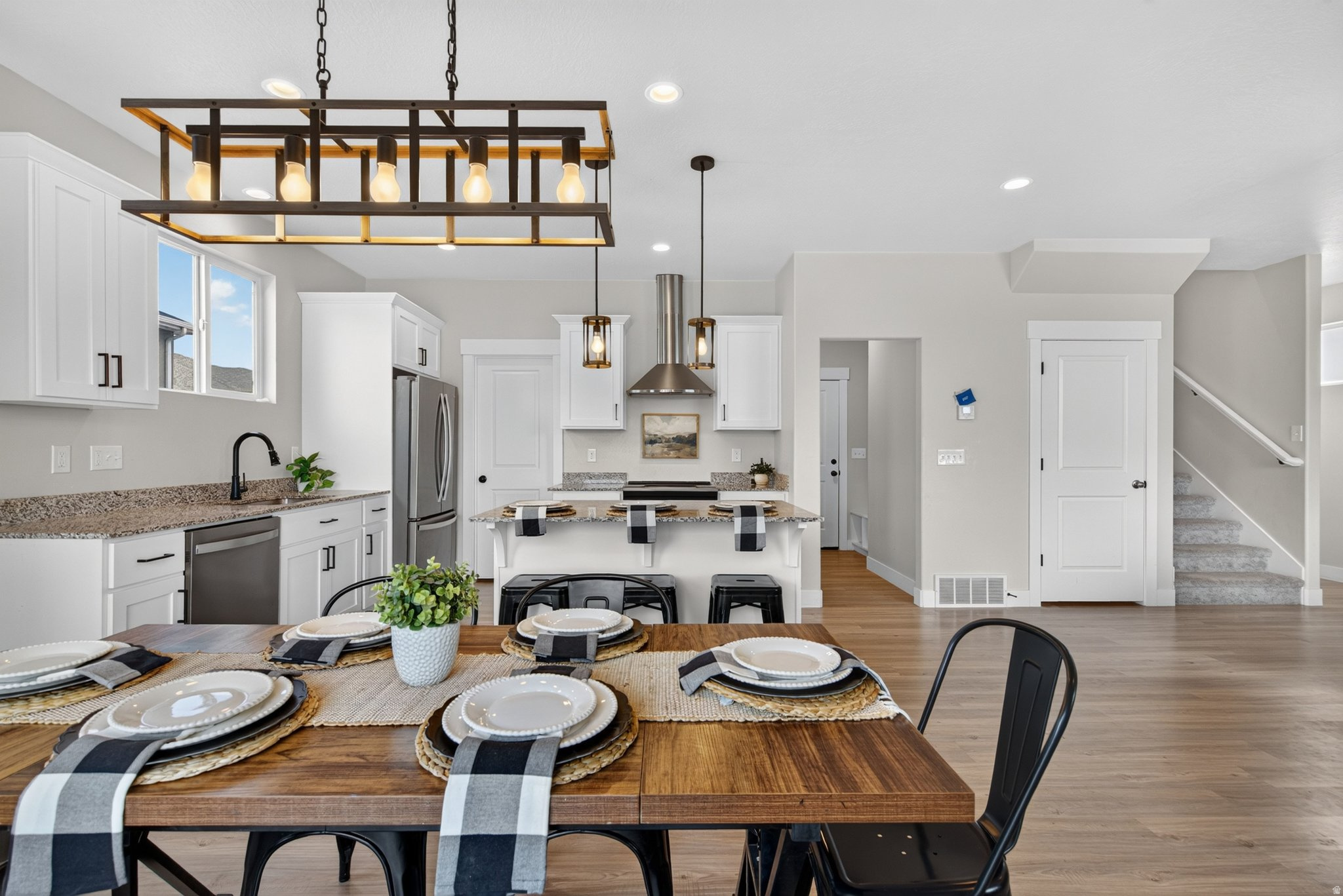 EAGLE POINT - Residential