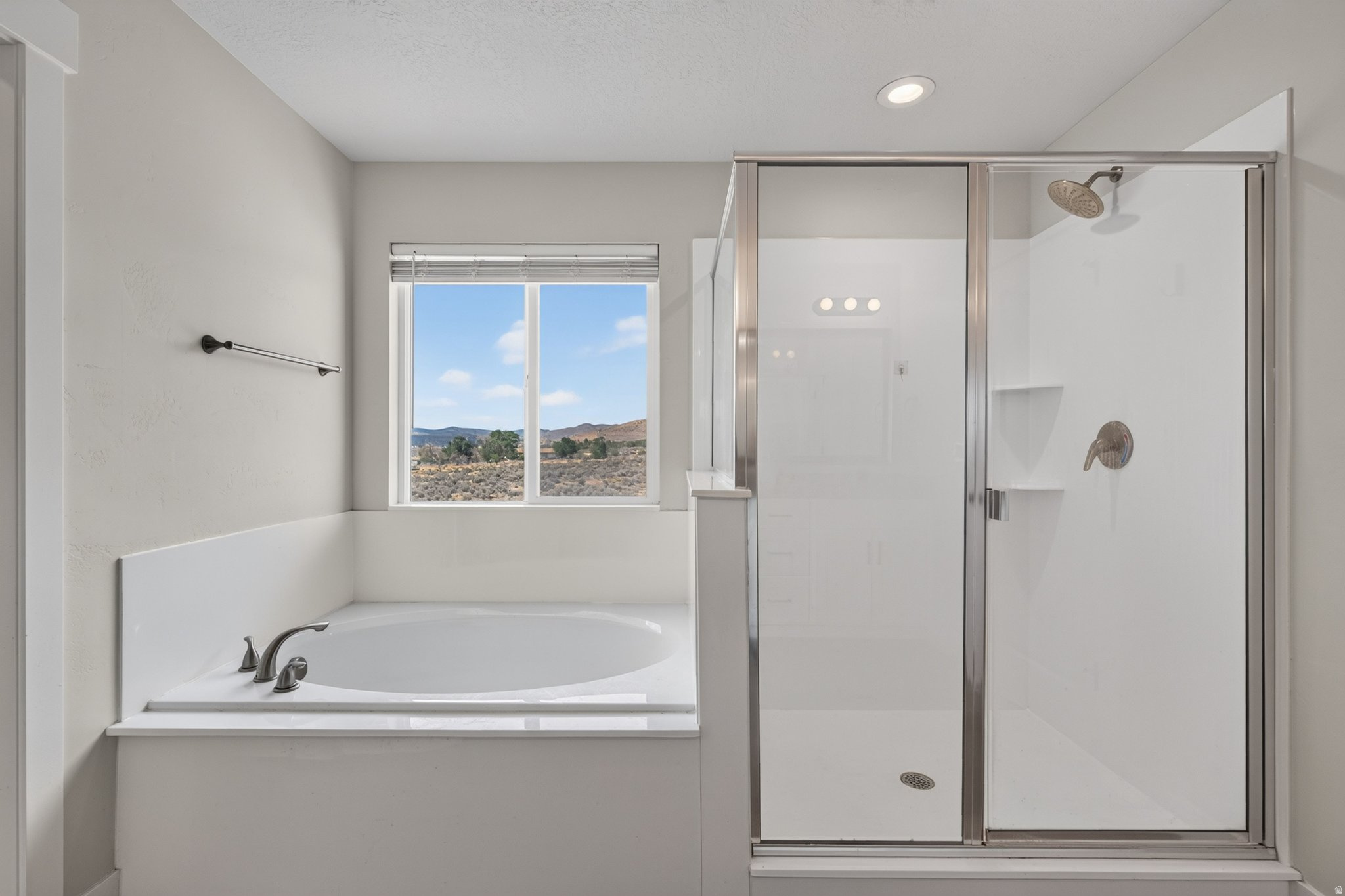 EAGLE POINT - Residential