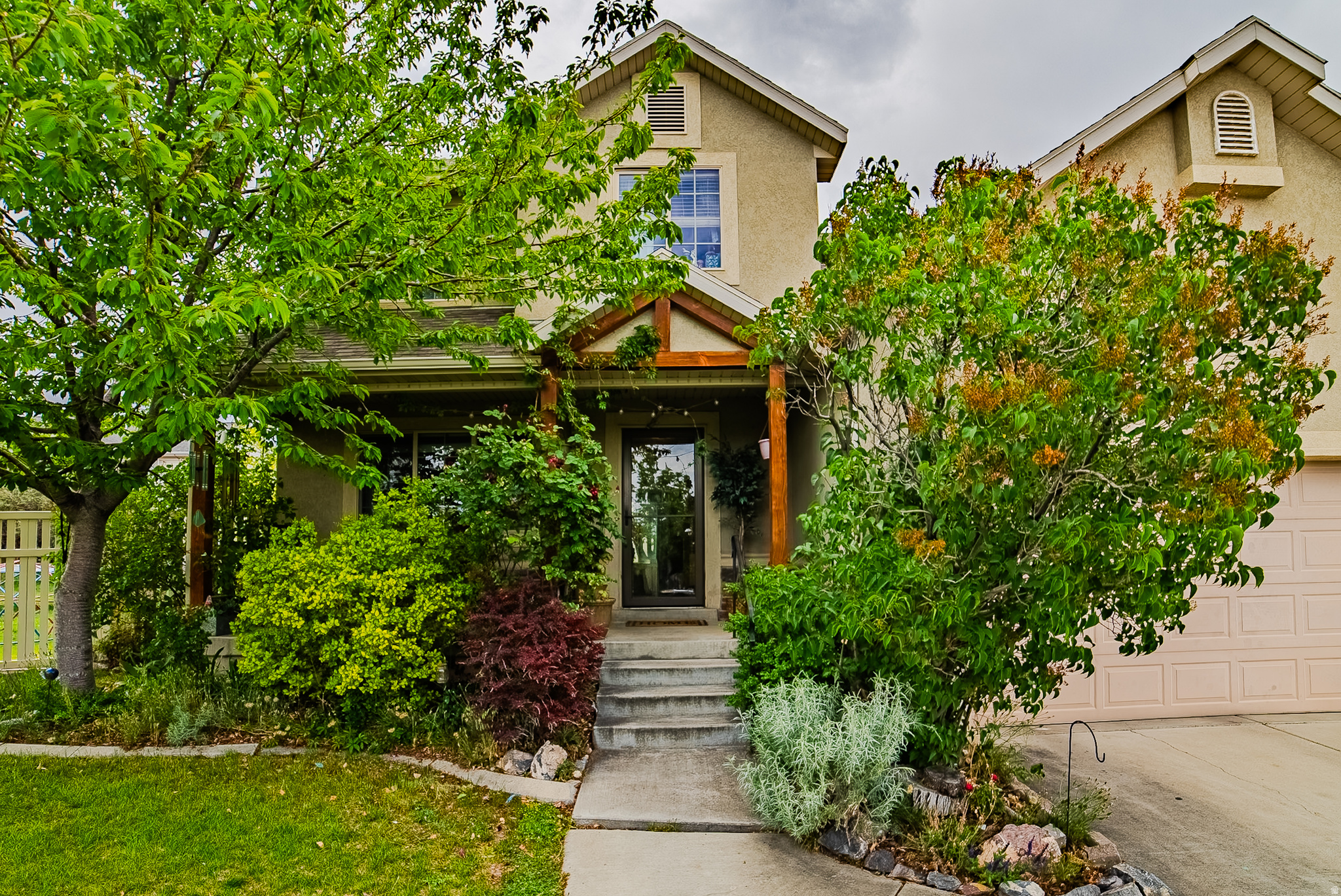 SUNRISE MEADOWS - Residential