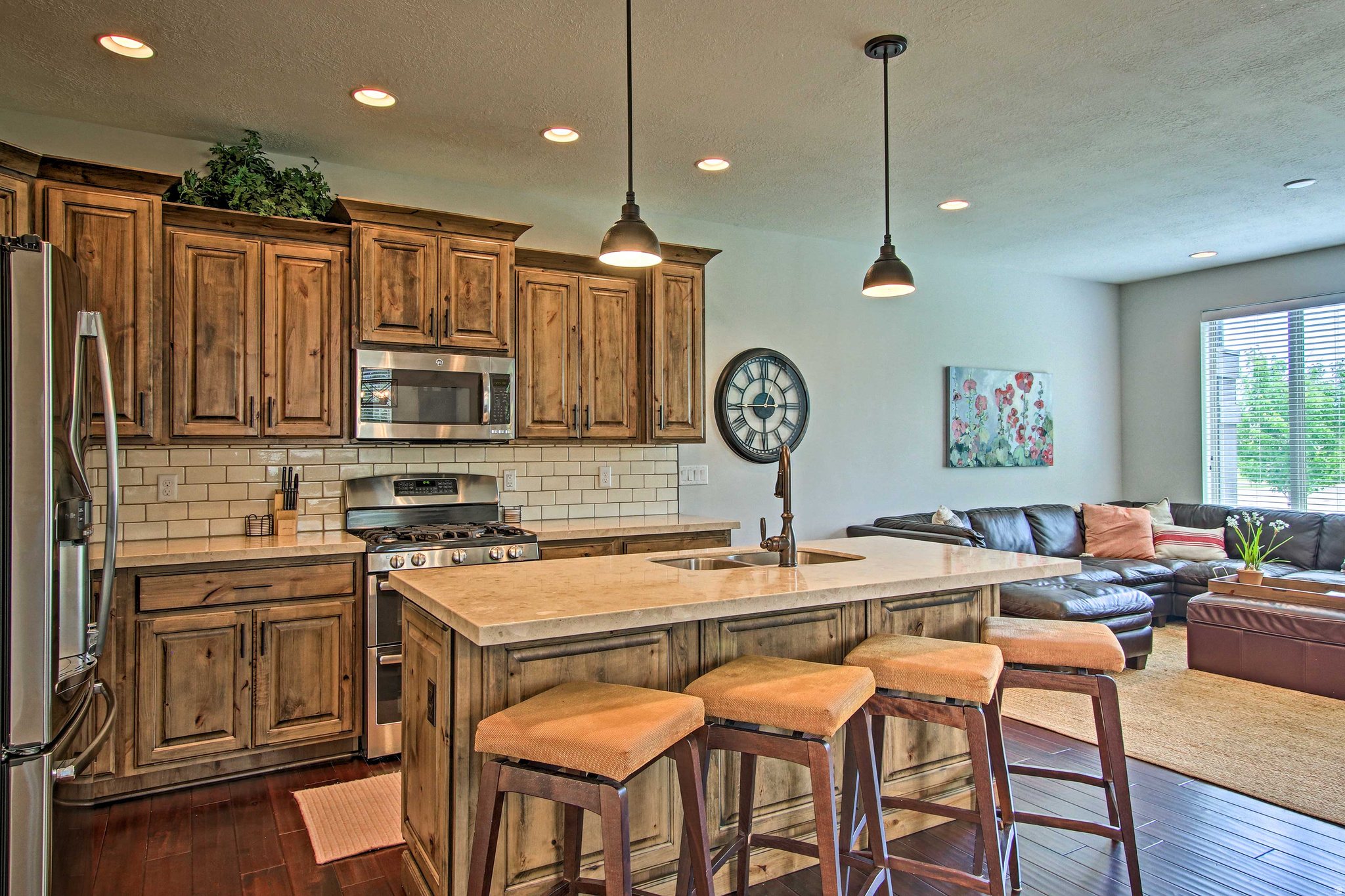 ESCAPES AT EDGEWATER - Residential