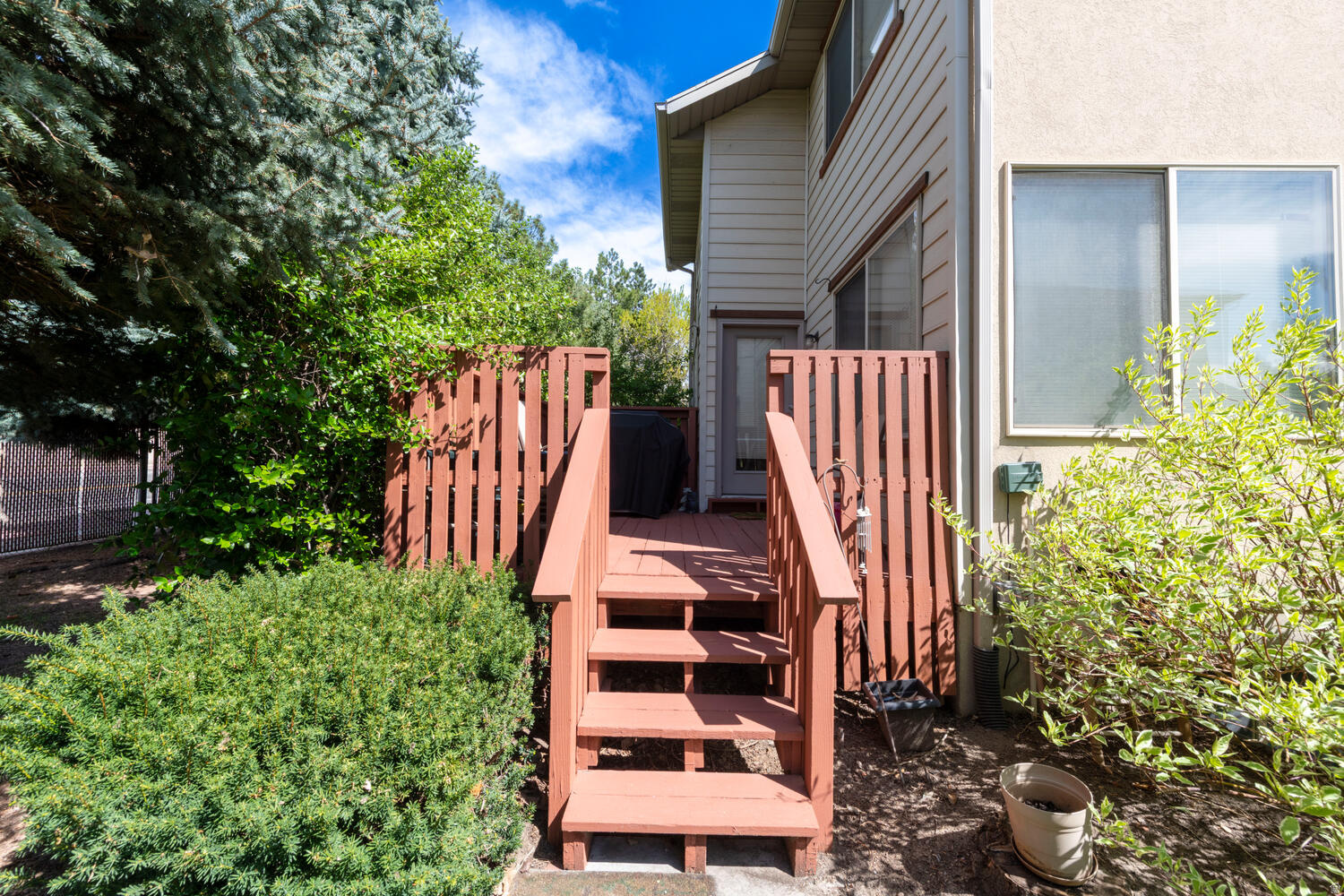 HILLCREST ESTATES - Residential