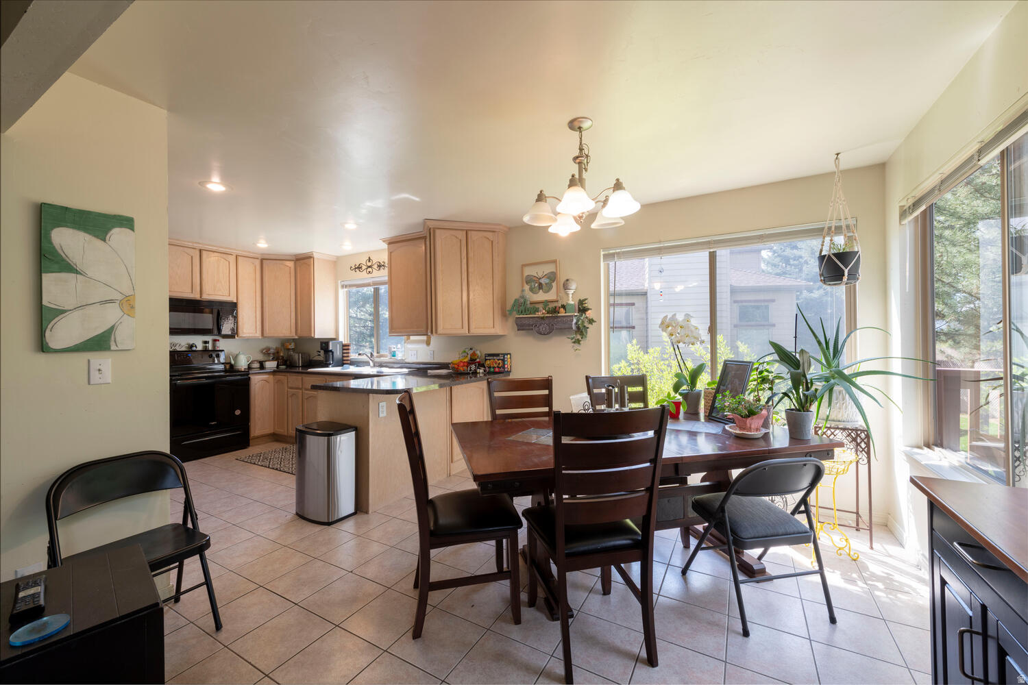 HILLCREST ESTATES - Residential