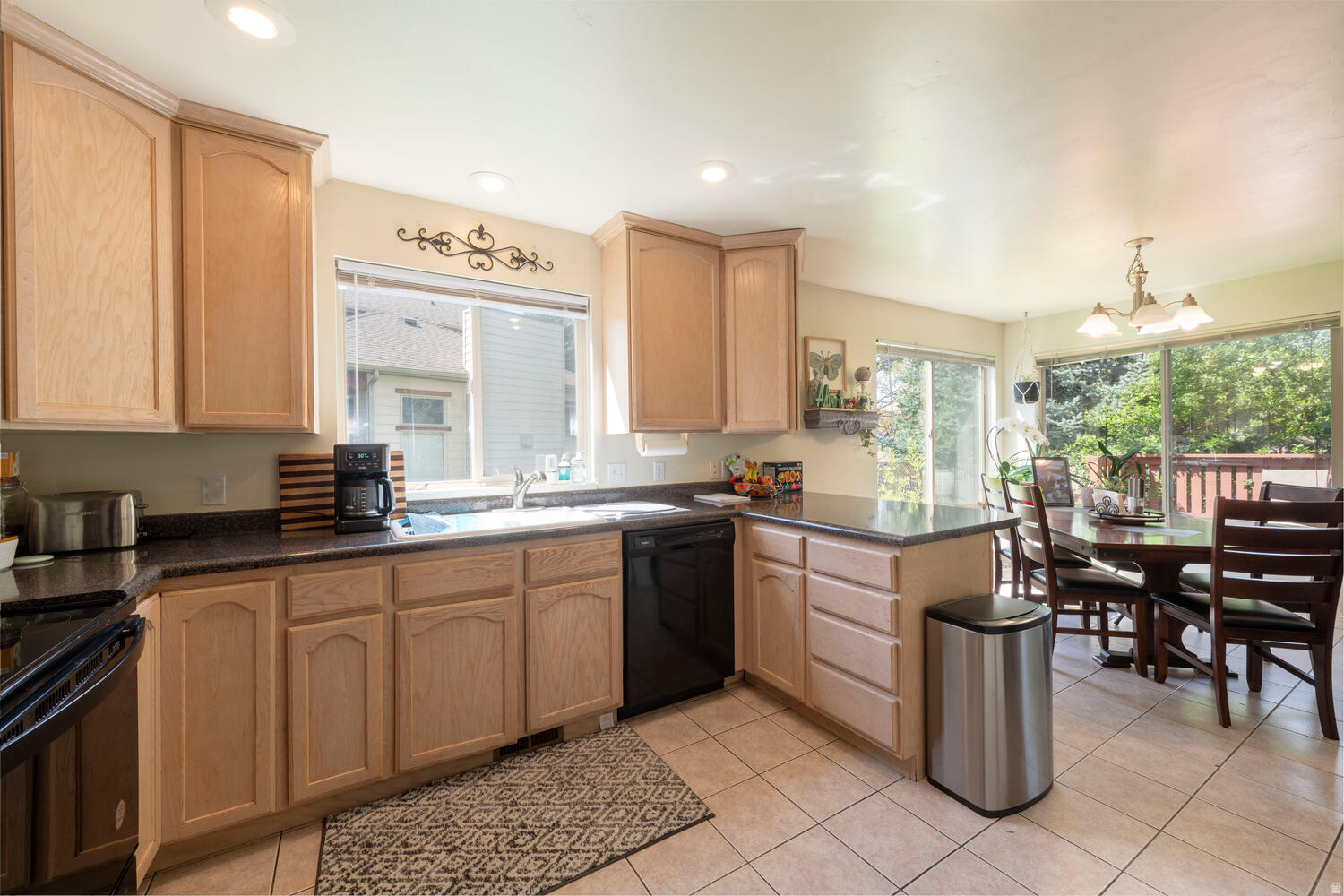 HILLCREST ESTATES - Residential