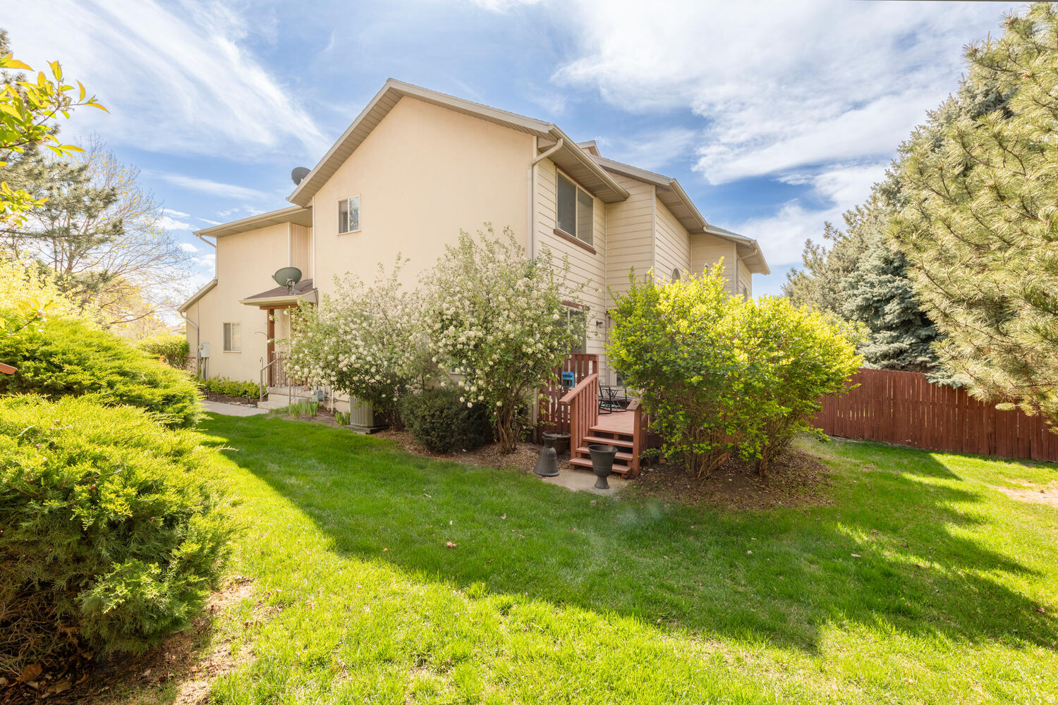 HILLCREST ESTATES - Residential
