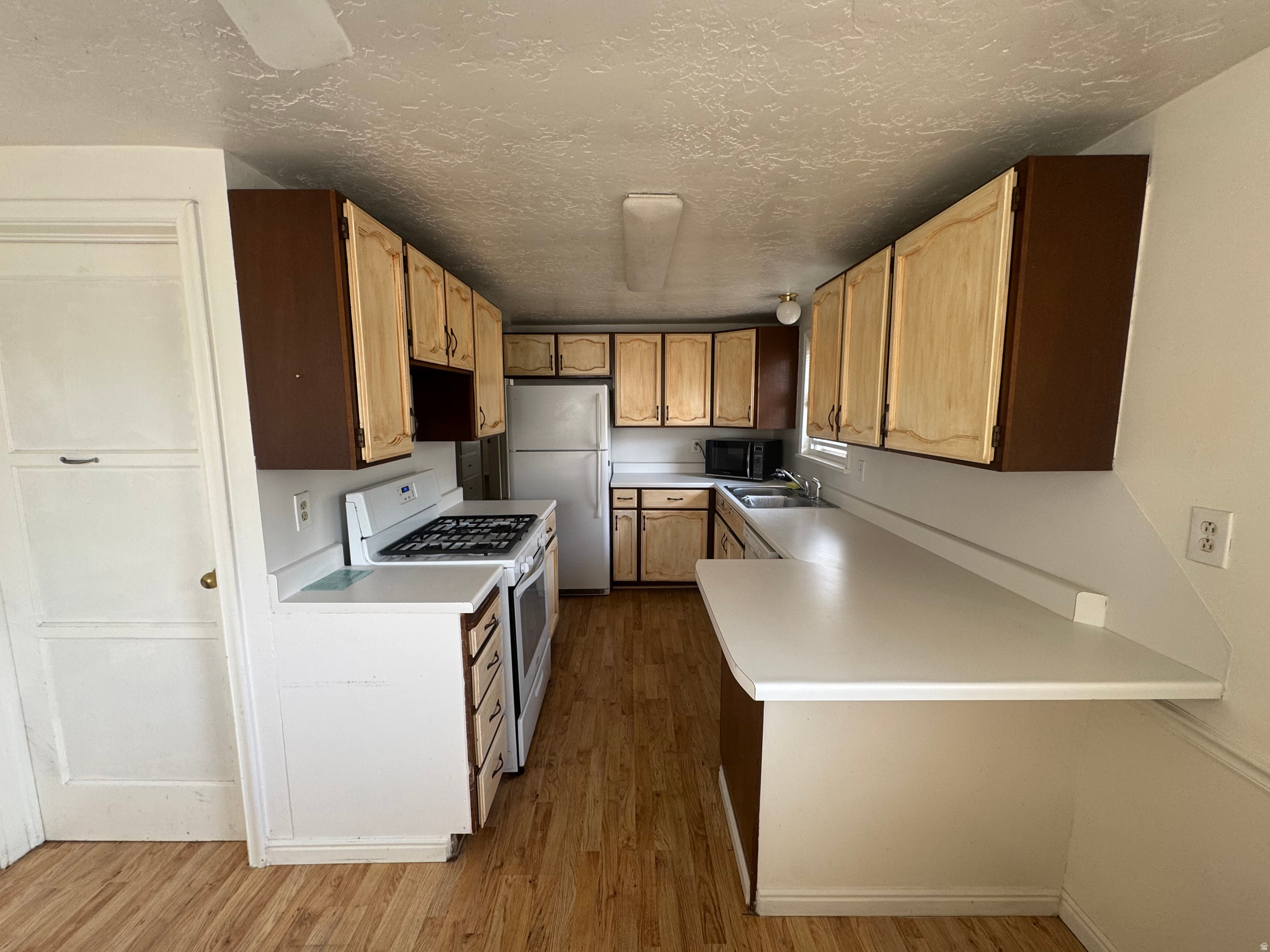 HIGH SCHOOL SUB - Residential