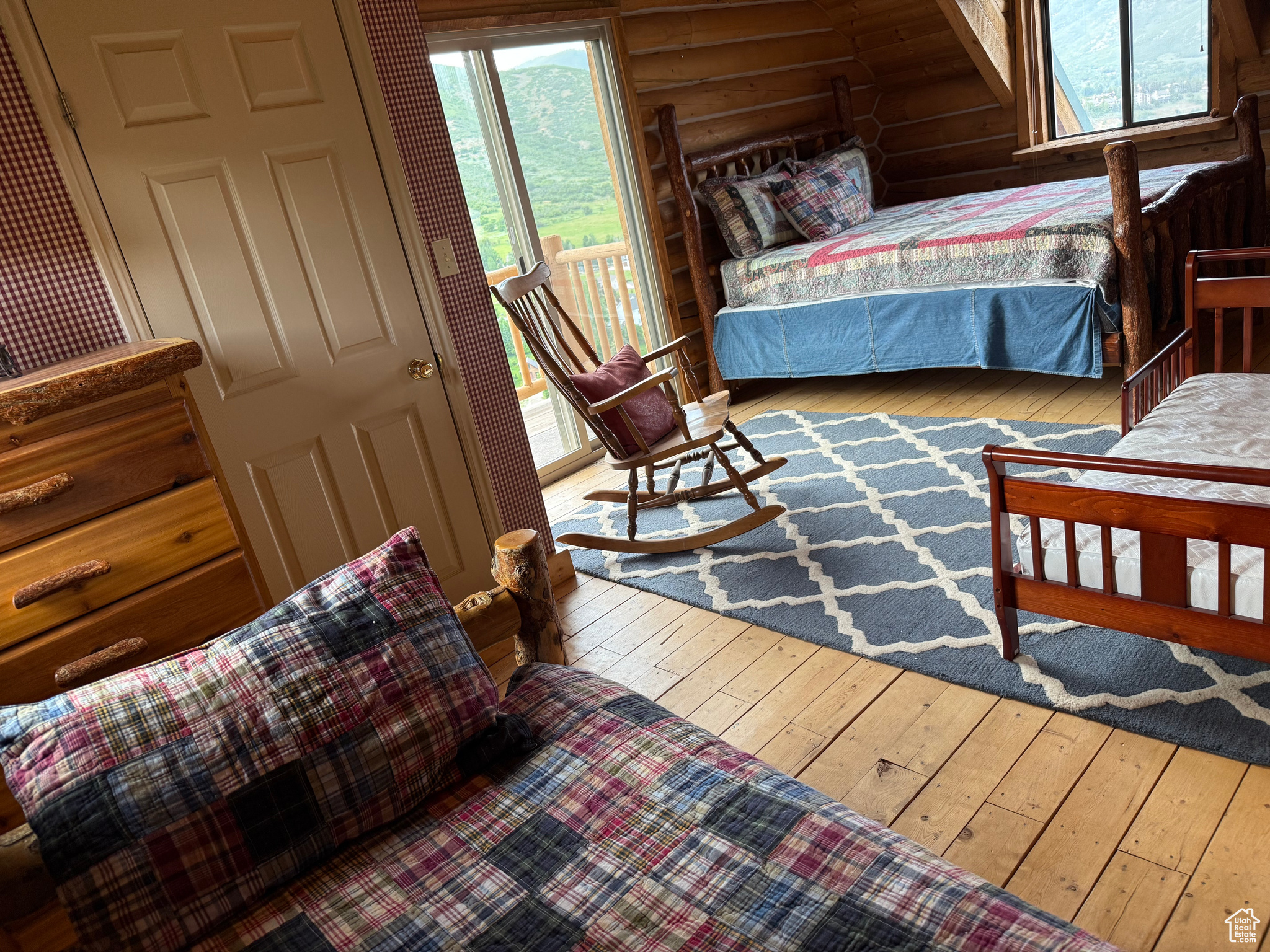 SWISS MOUNTAIN EST - Residential