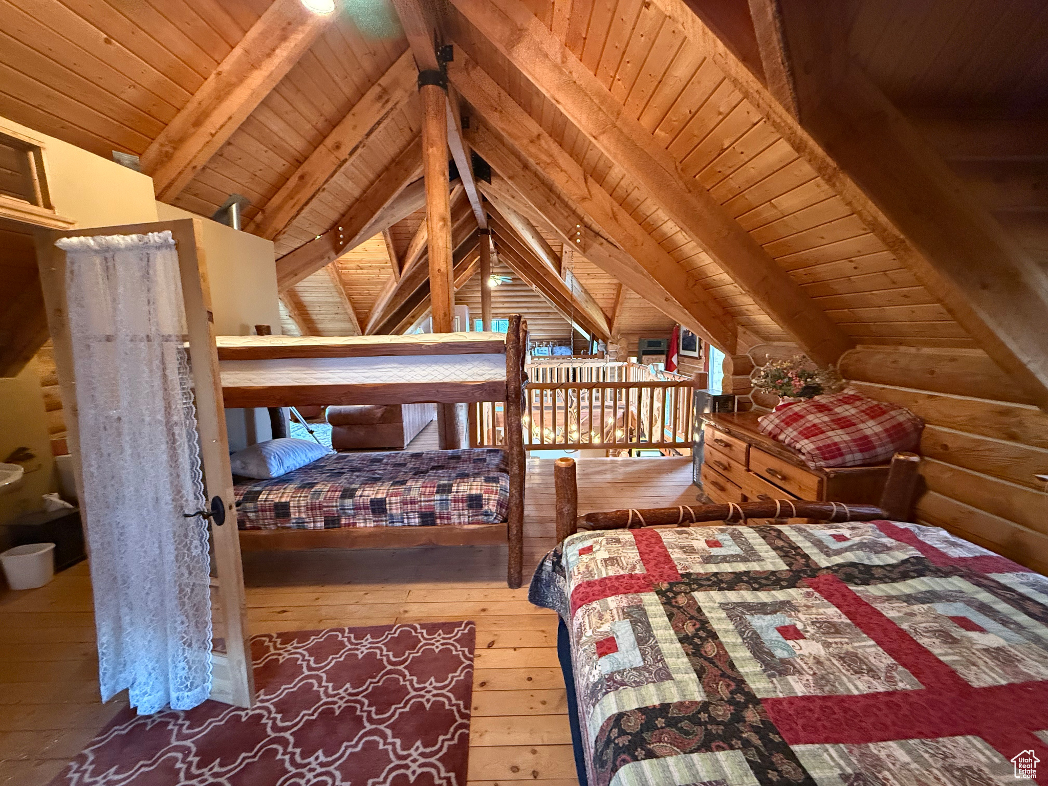SWISS MOUNTAIN EST - Residential