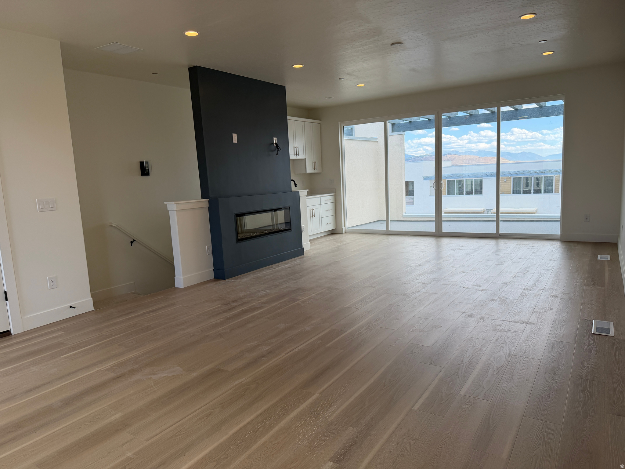 DOWNTOWN DAYBREAK - Residential
