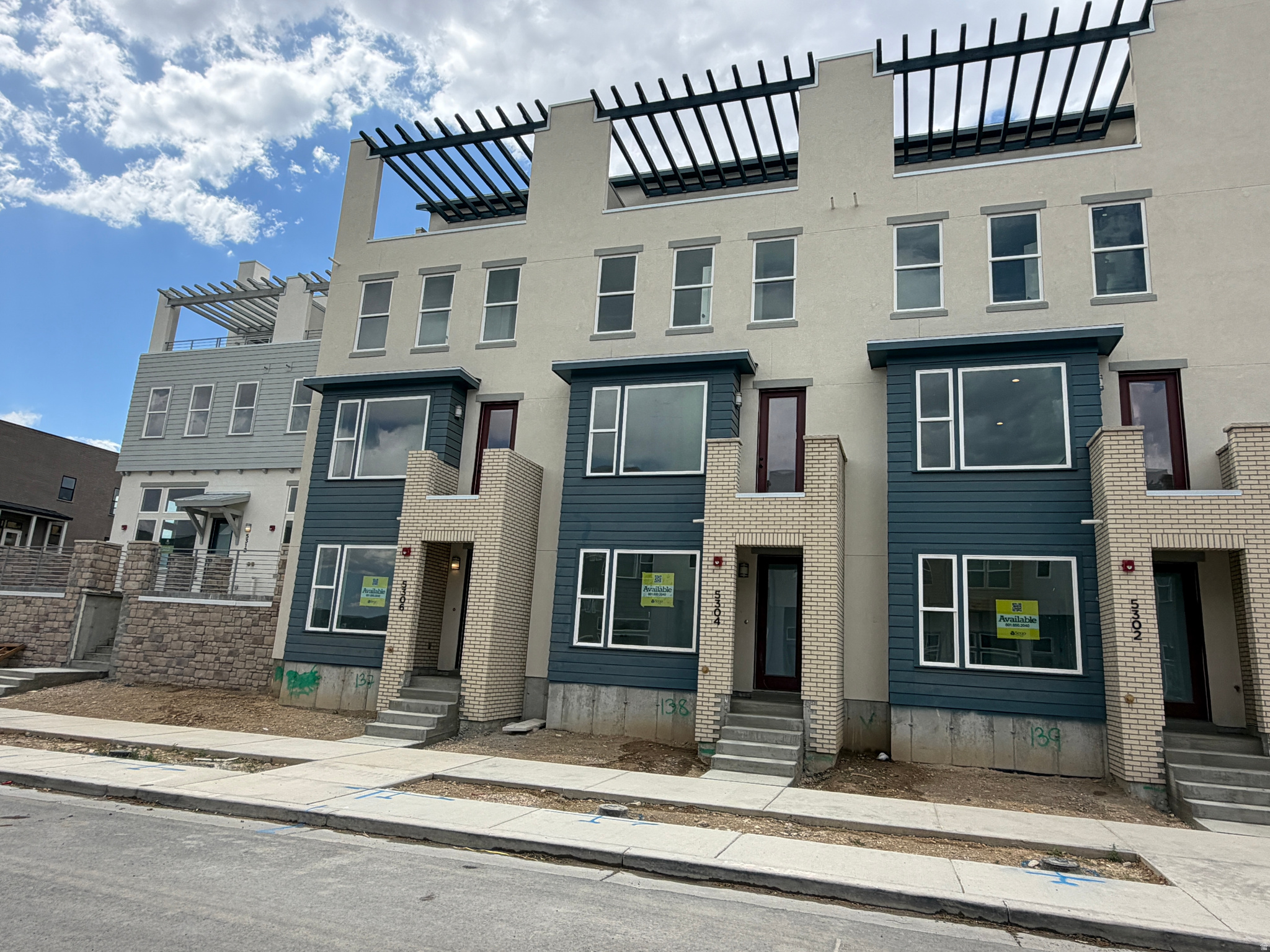 DOWNTOWN DAYBREAK - Residential