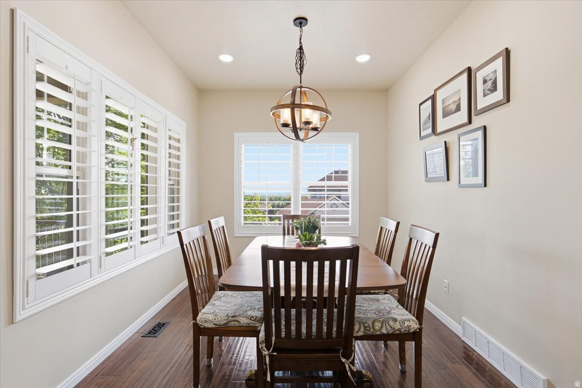 TOWNS AT IVORY HIGHLANDS - Residential