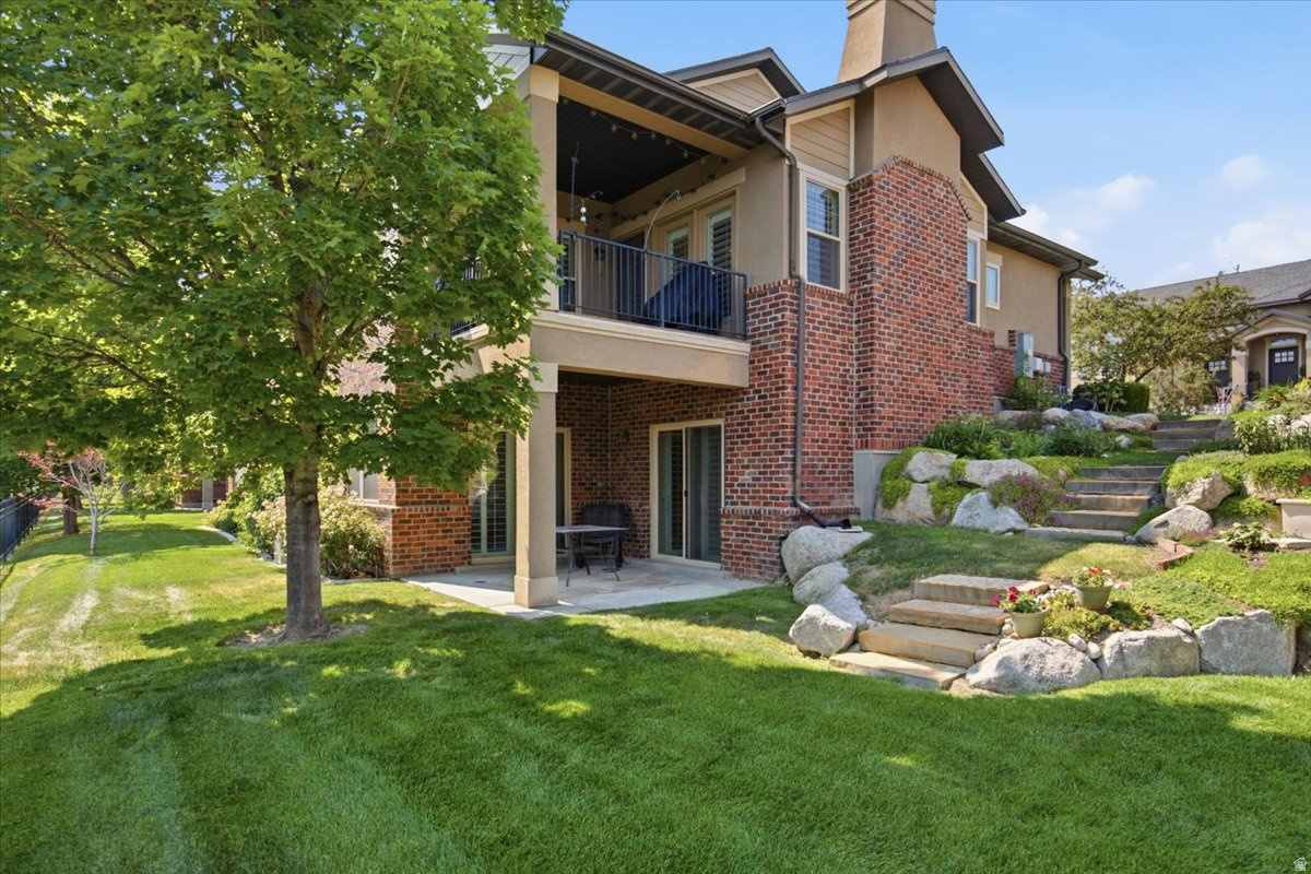 TOWNS AT IVORY HIGHLANDS - Residential