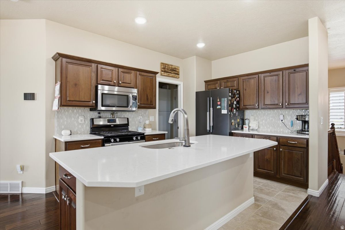 TOWNS AT IVORY HIGHLANDS - Residential