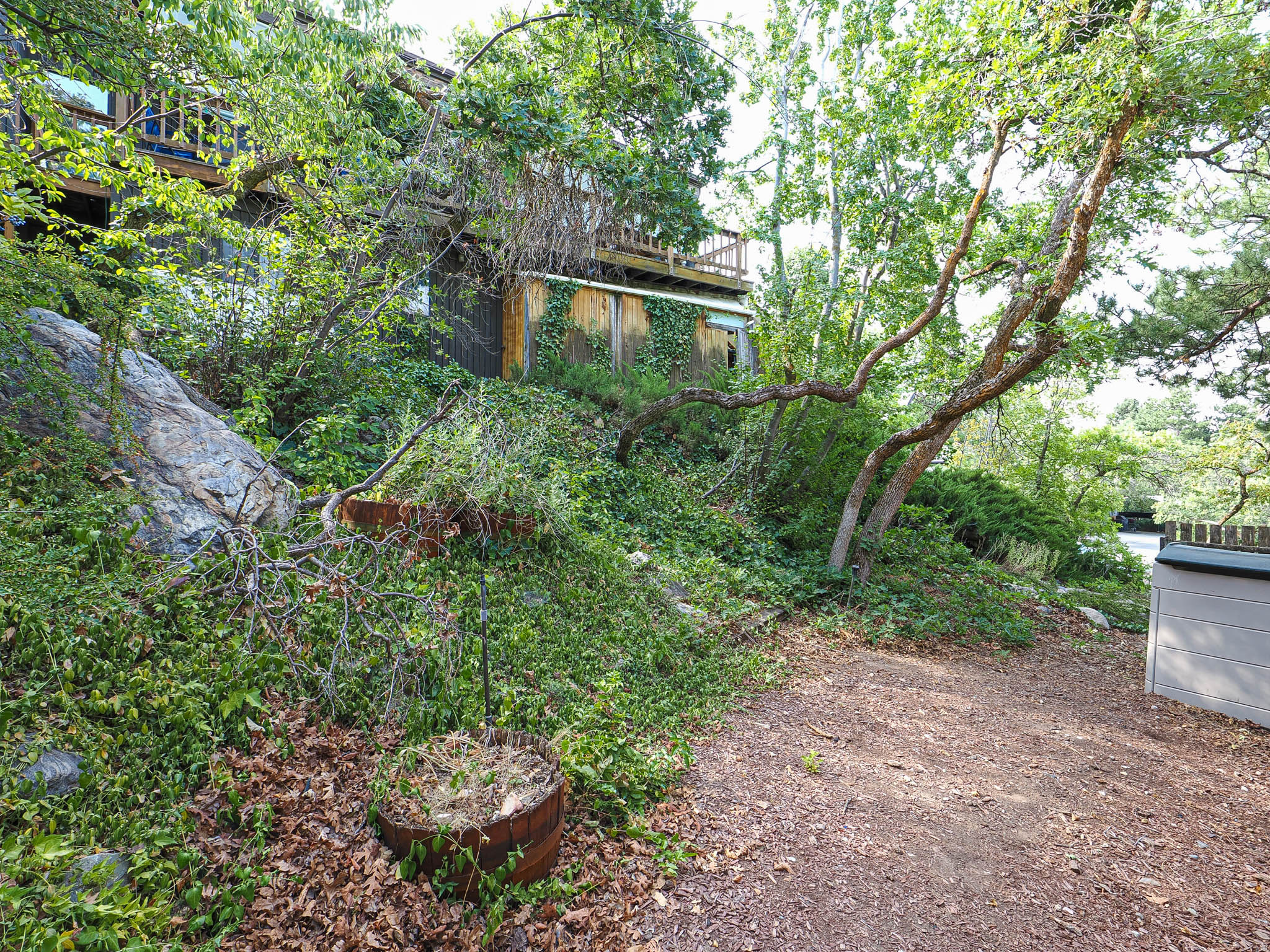 GOLDEN HILLS #6 - Residential