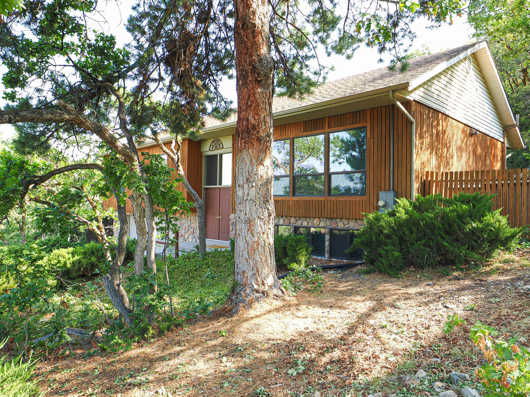 GOLDEN HILLS #6 - Residential