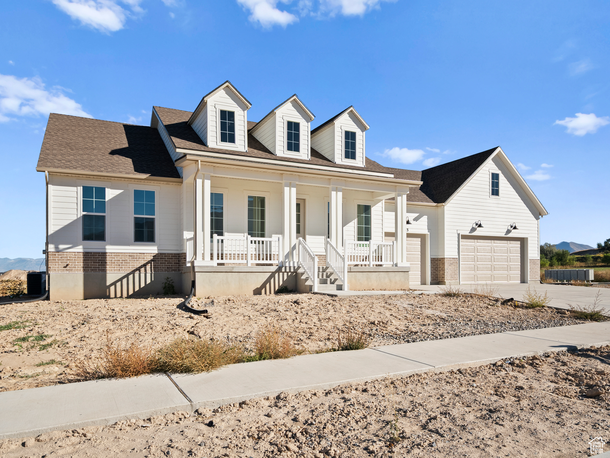 MOONLIGHT VILLAGE - Residential
