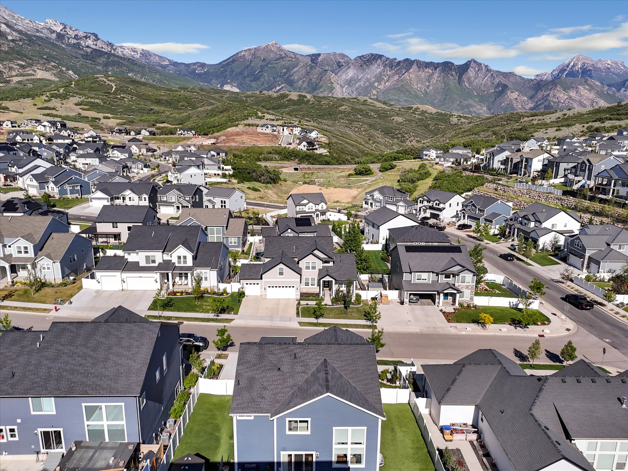 HIDDEN CANYON - Residential