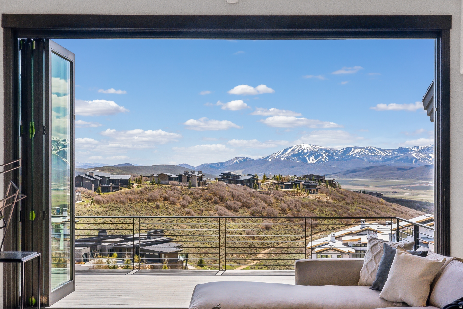 BUFFALO JUMP - Residential