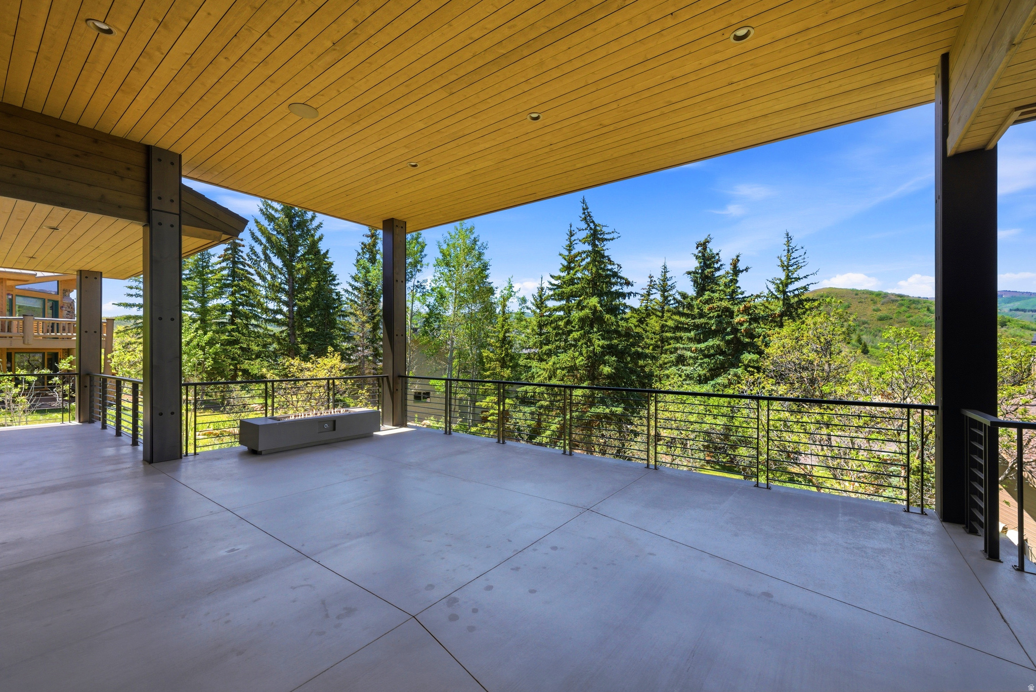 THE OAKS - Residential