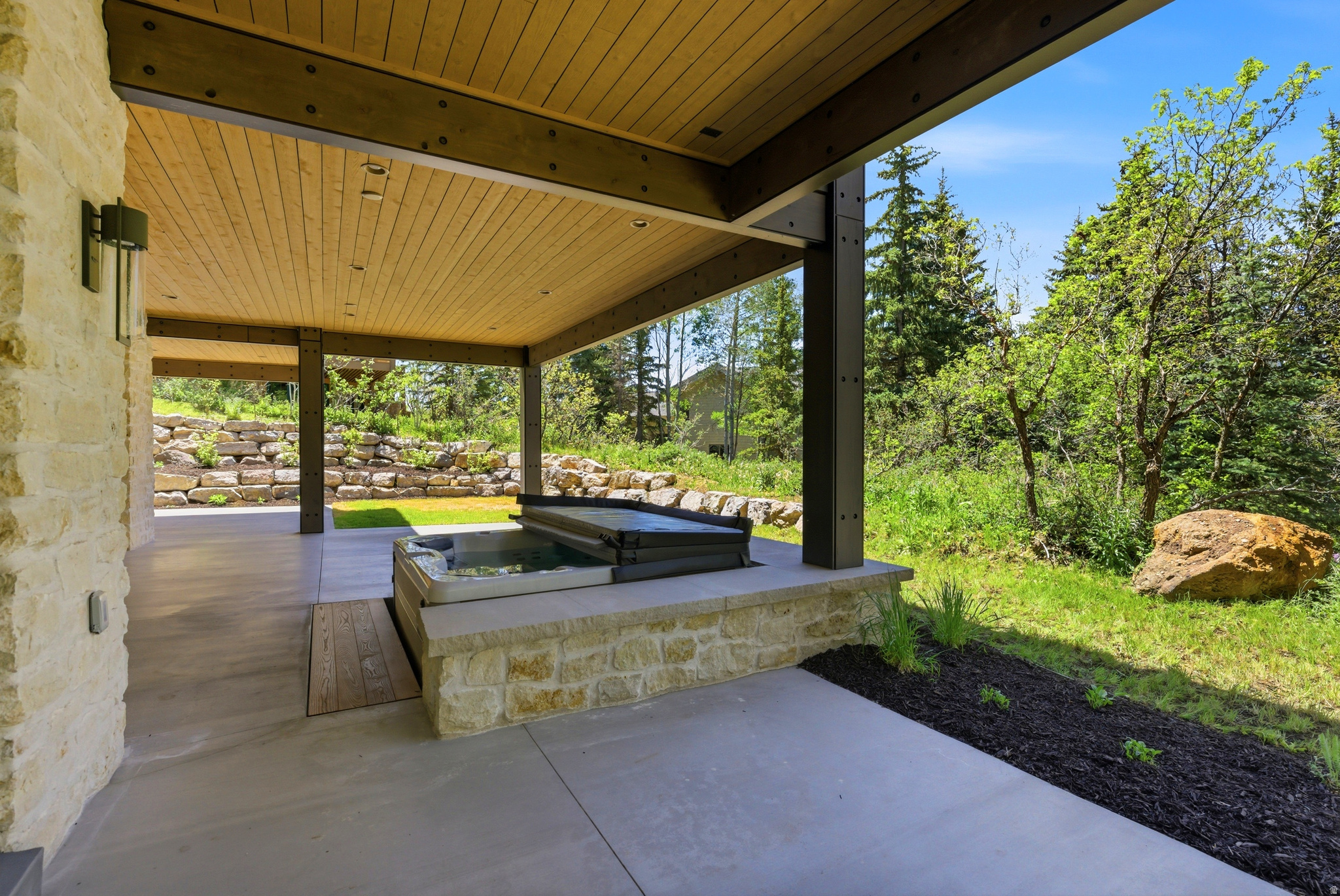 THE OAKS - Residential