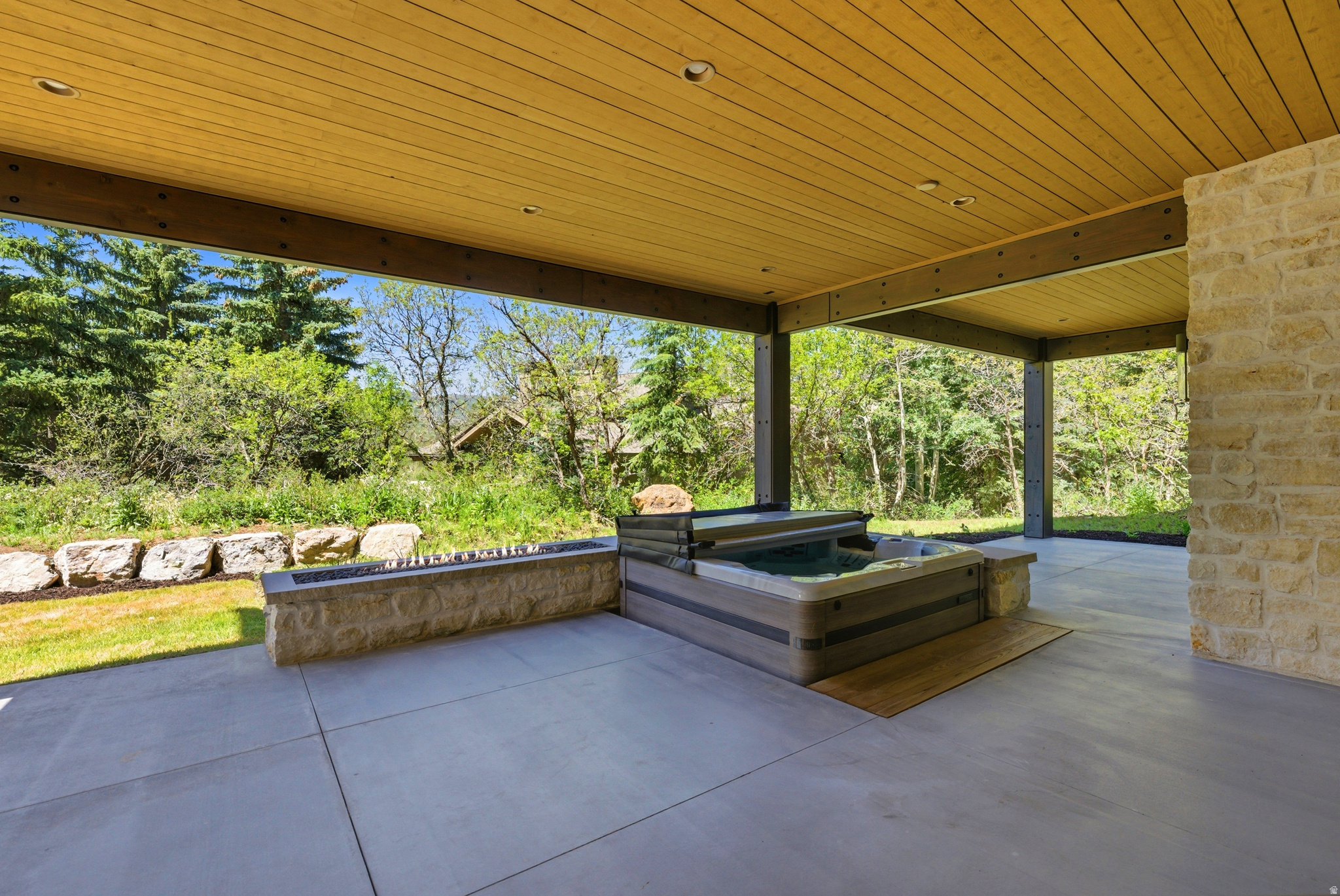 THE OAKS - Residential