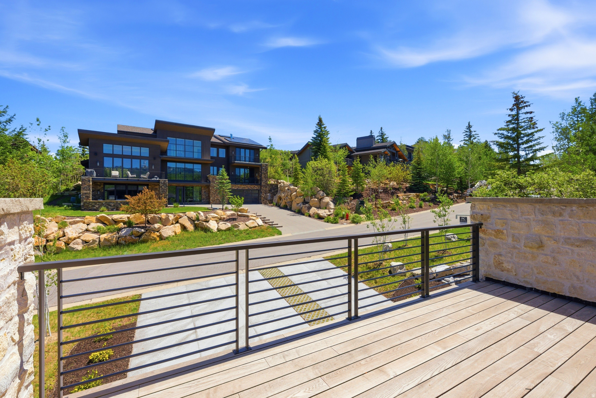 THE OAKS - Residential