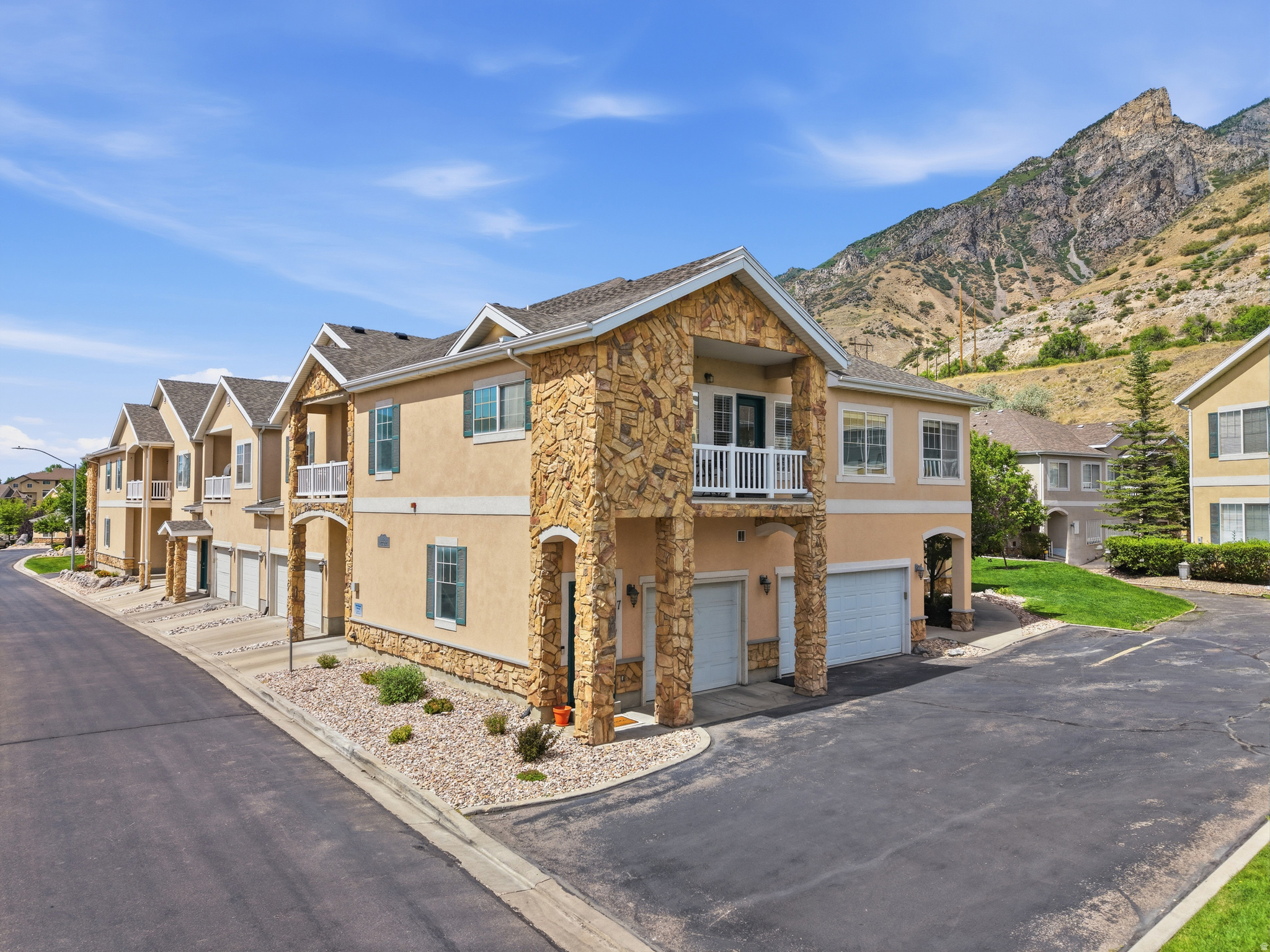CANYON MEADOW - Residential